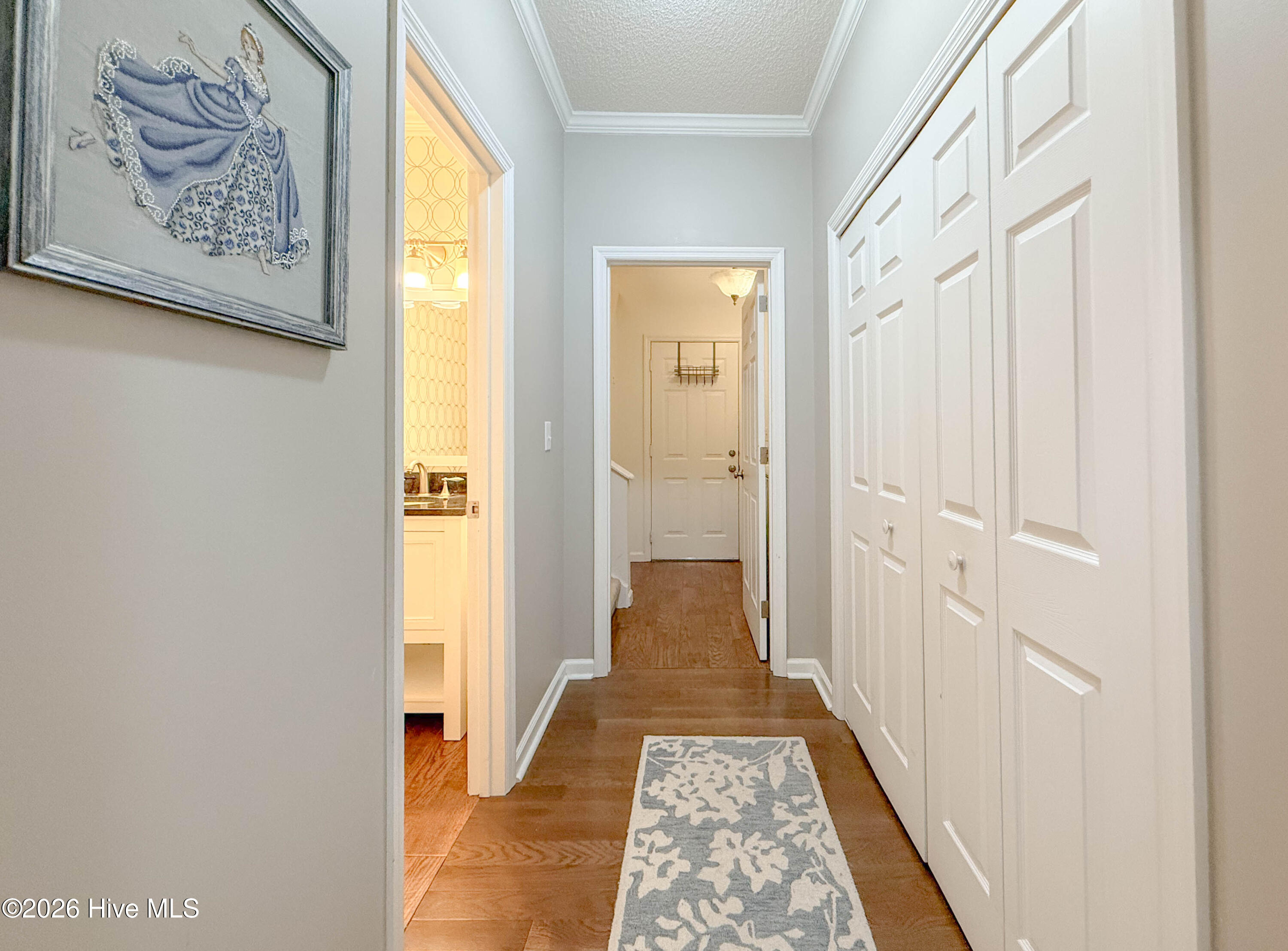 100549521 | Photo 50