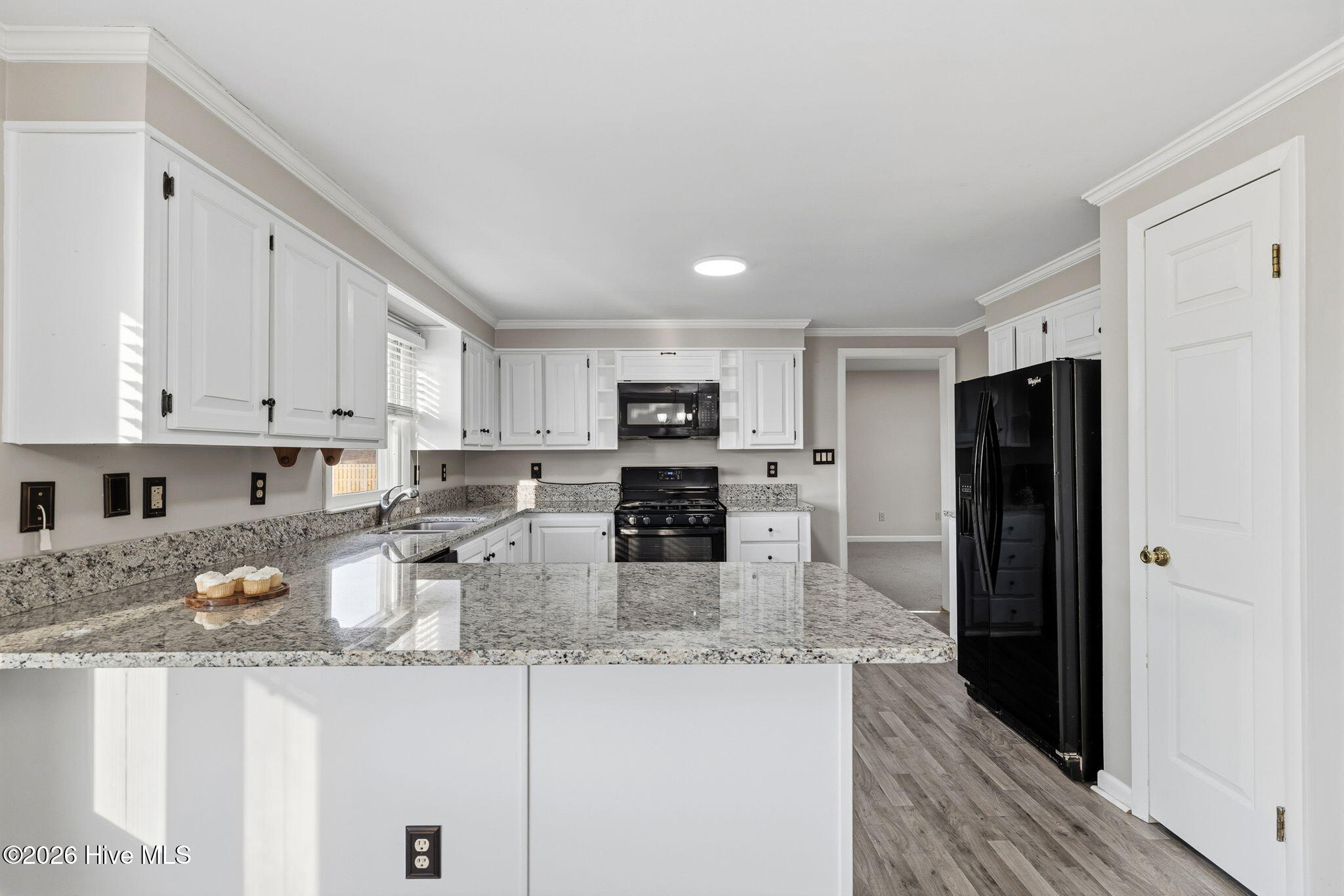 100554589 | Photo 15