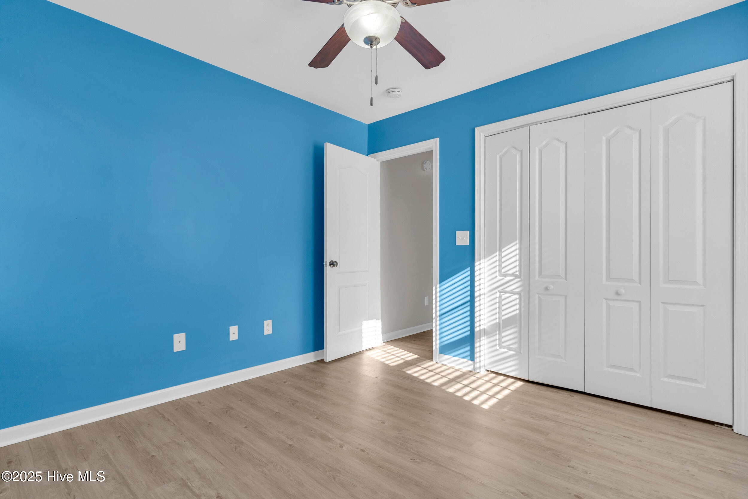 100545882 | Photo 24