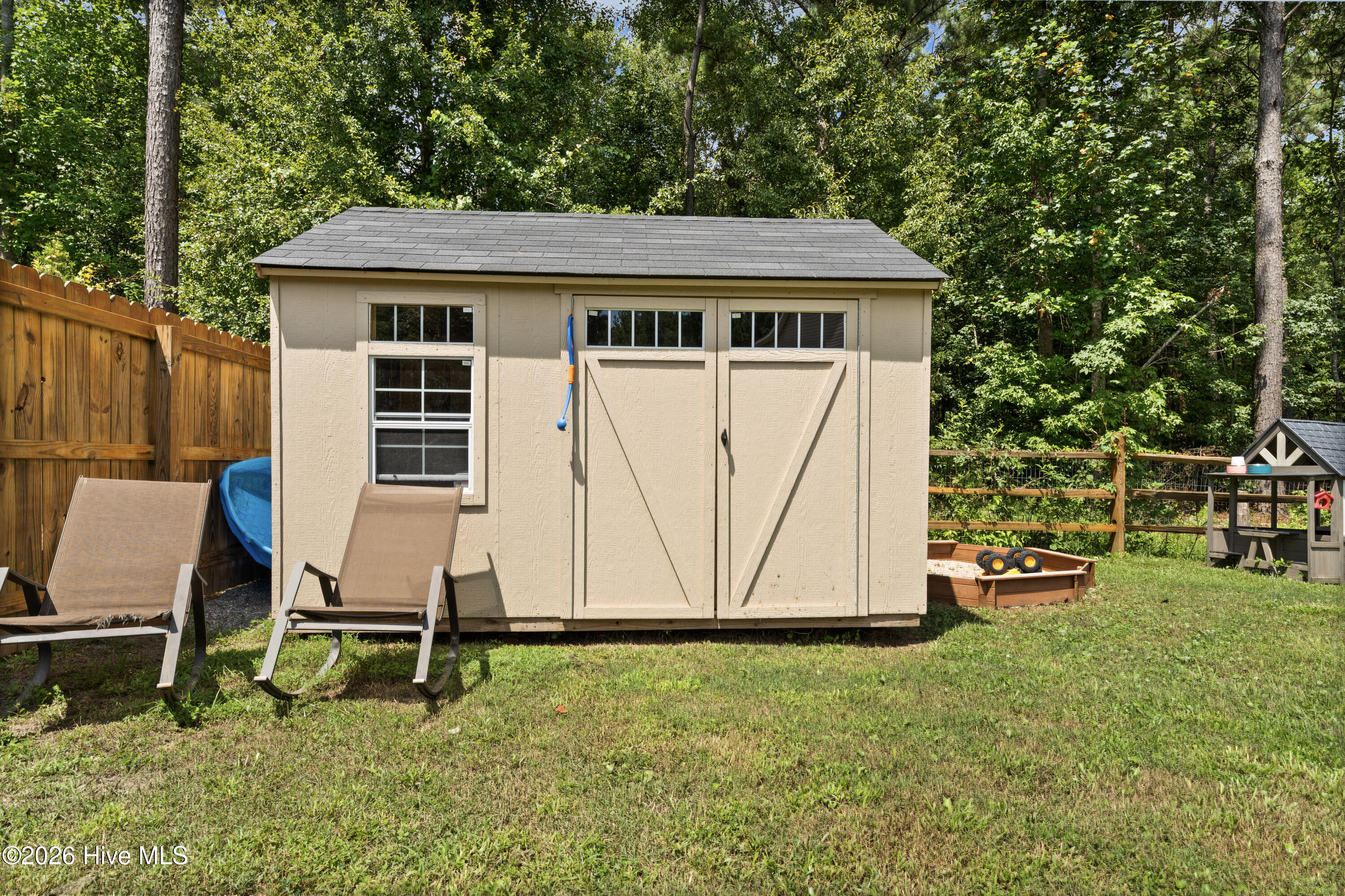 100555595 | Photo 38