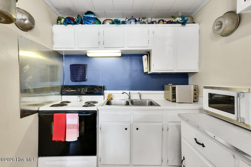 100552471 | Photo 11