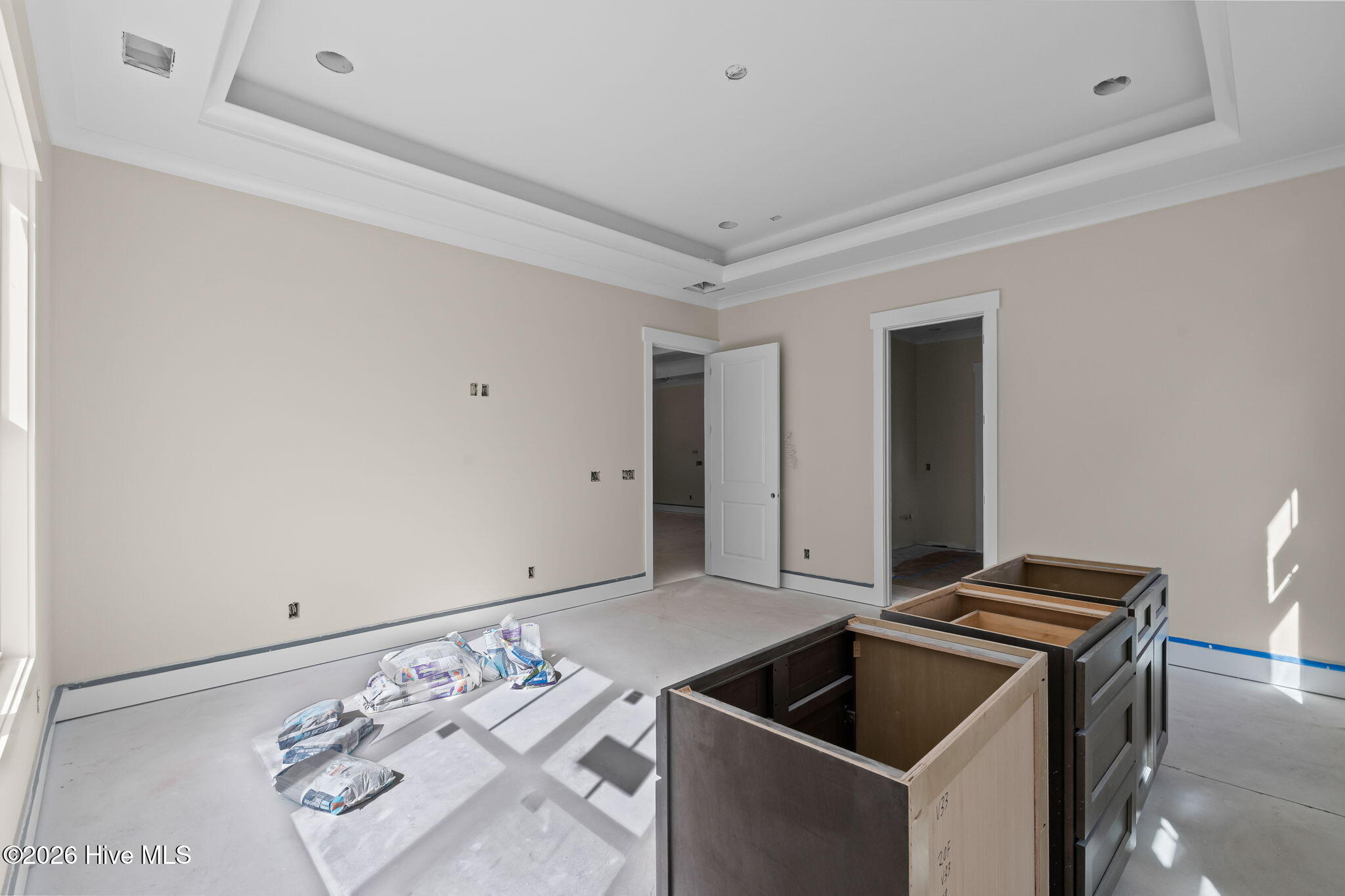 100568137 | Photo 23