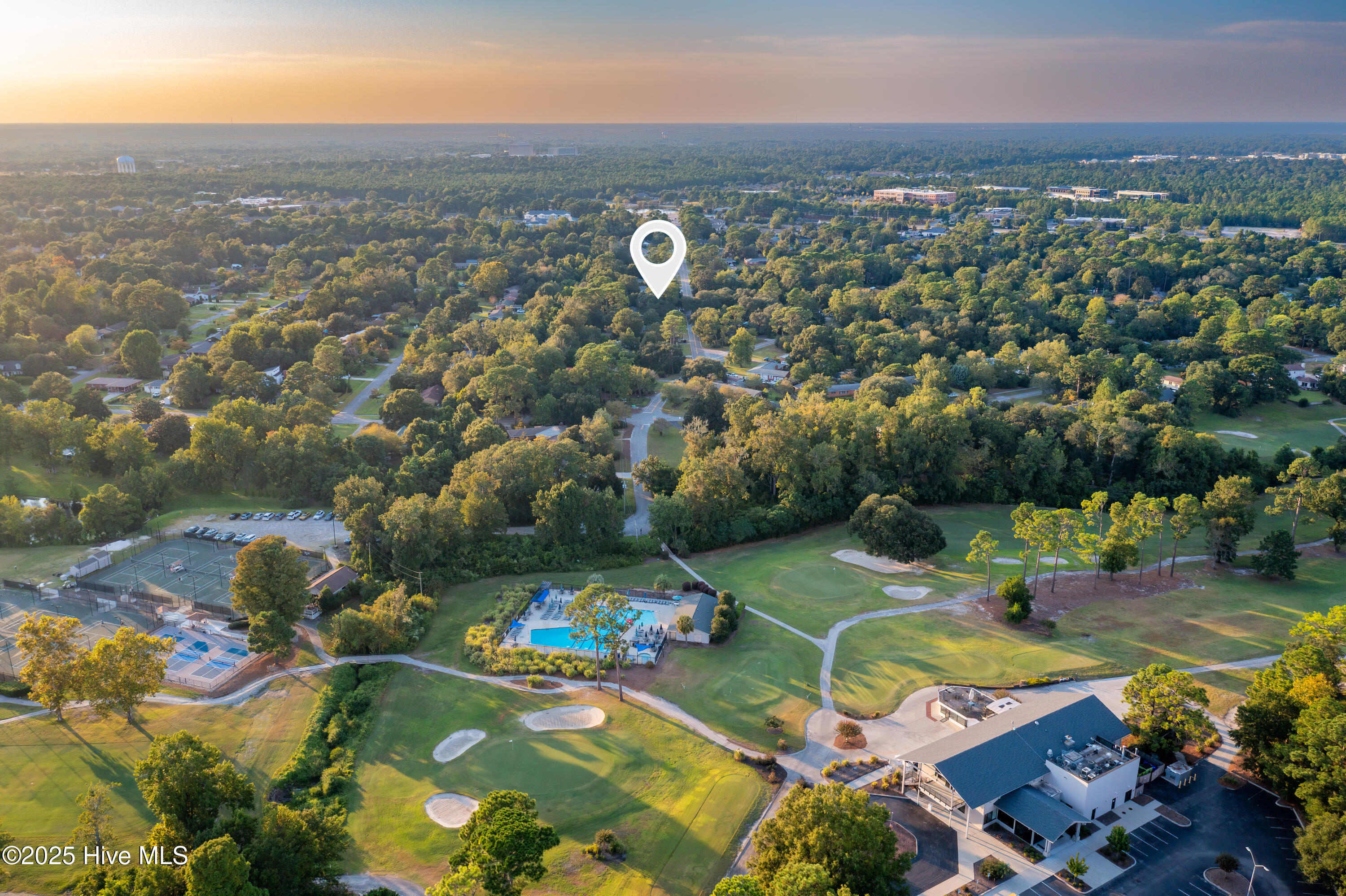 100549318 | Photo 34