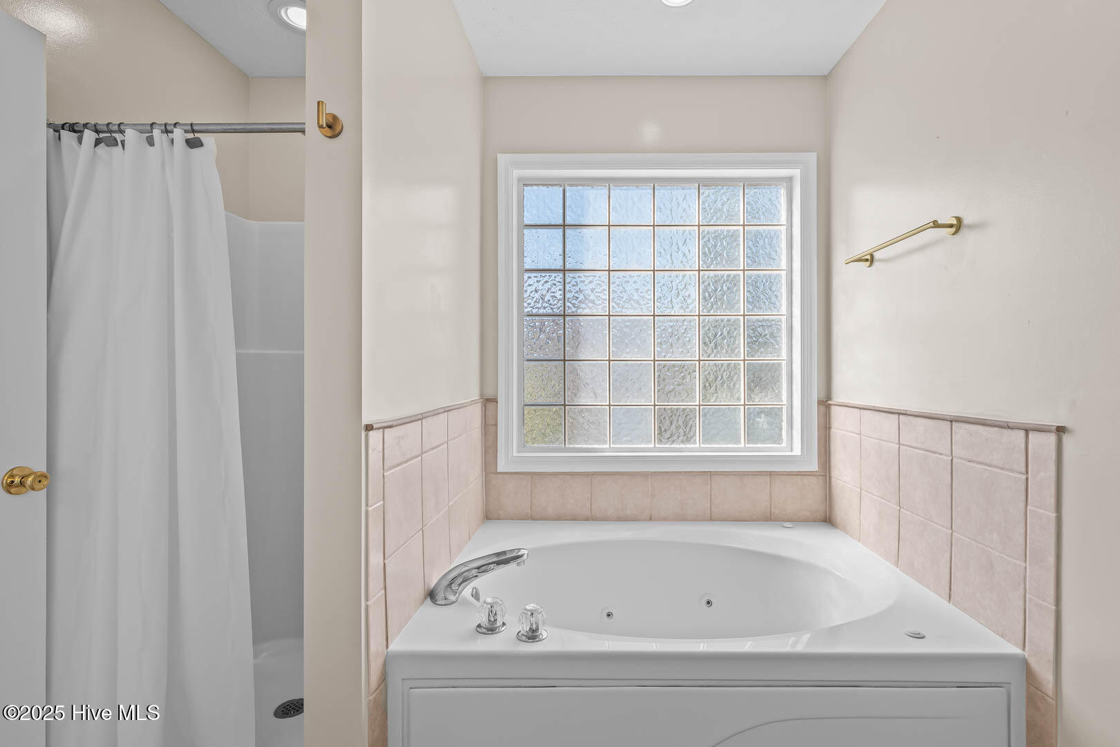 100538607 | Photo 45