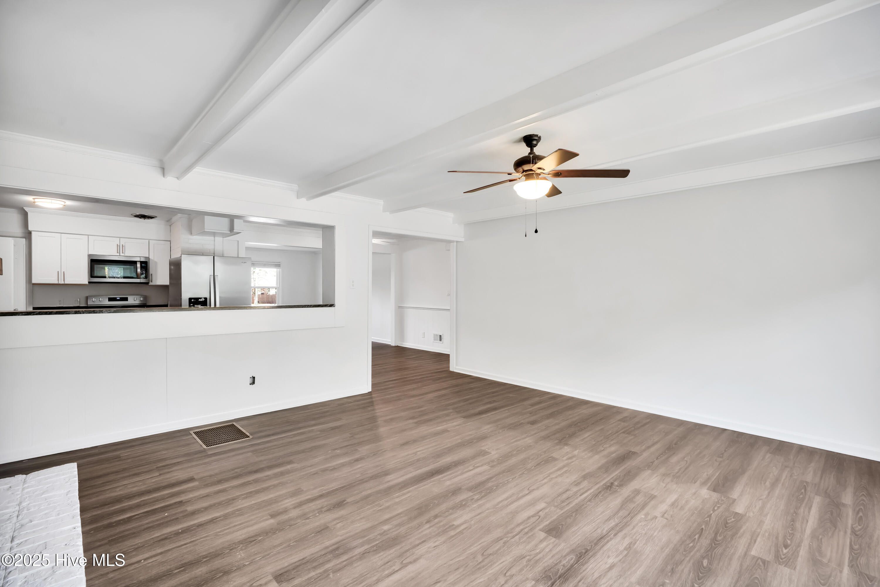 100539794 | Photo 22