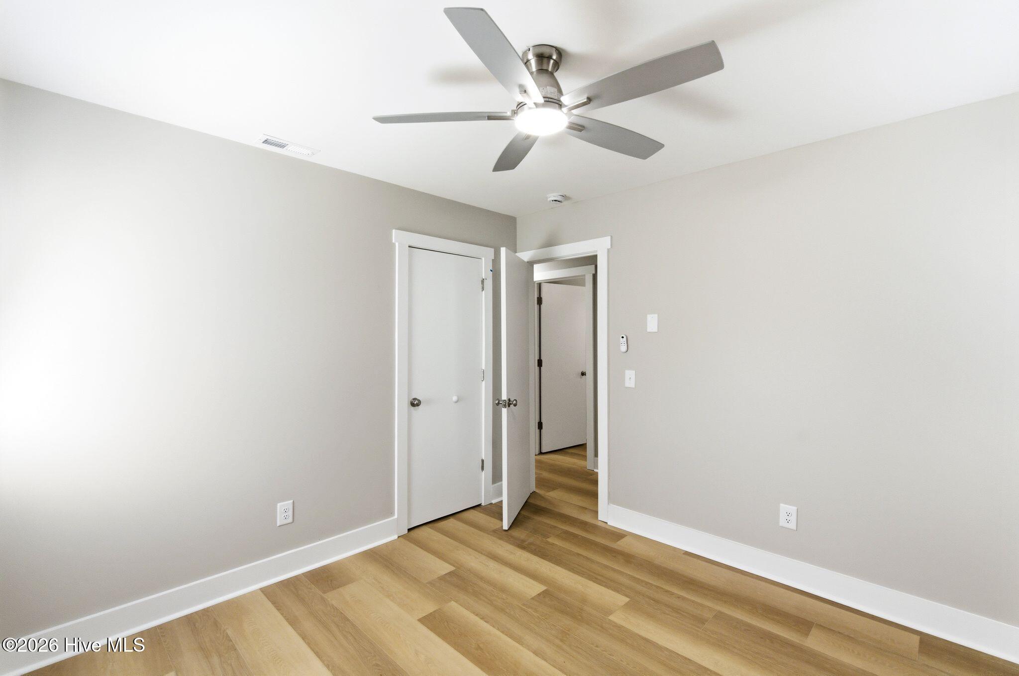 100564209 | Photo 24