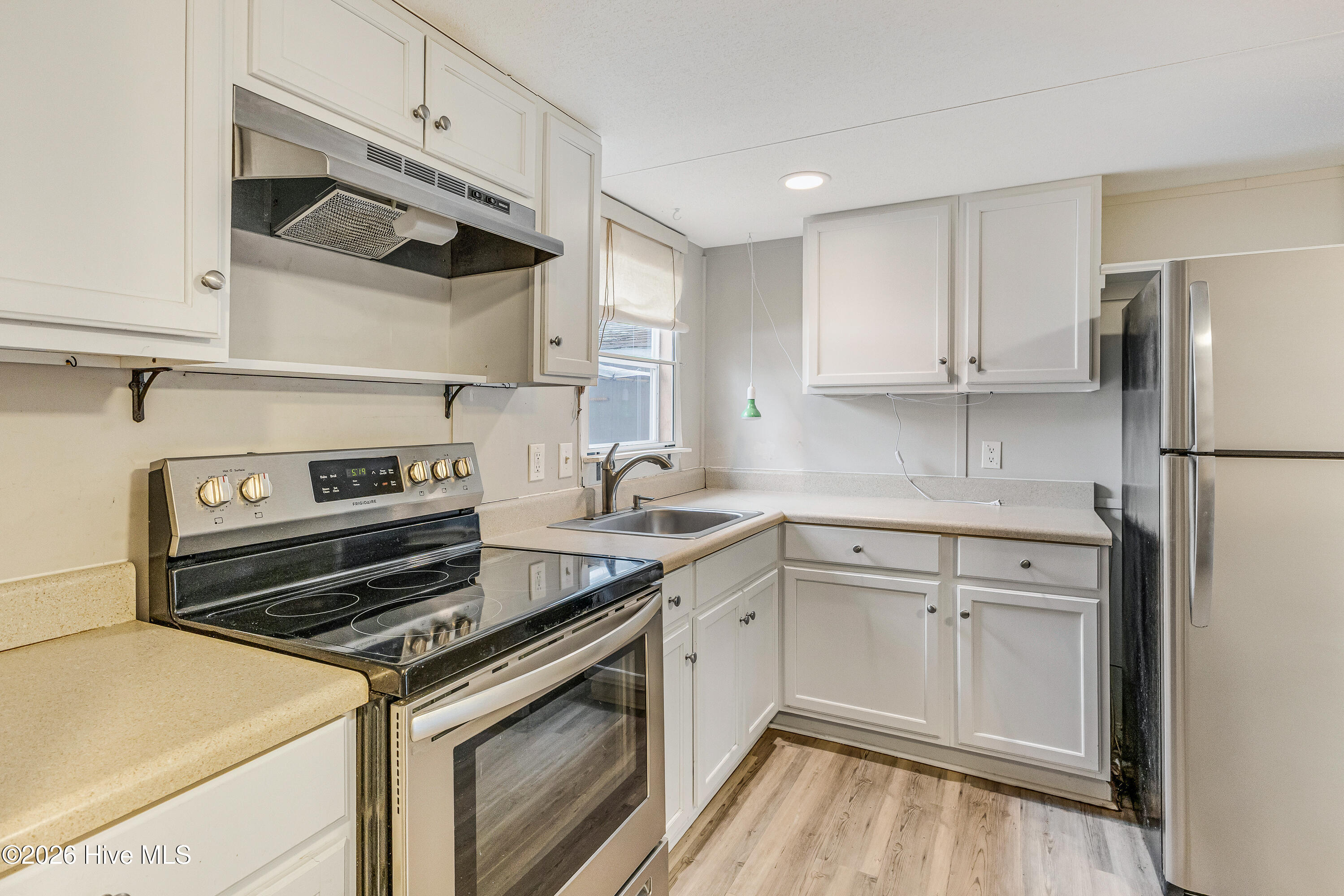 100557836 | Photo 13