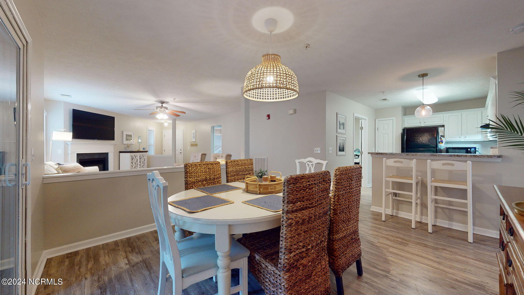 100537994 | Photo 10