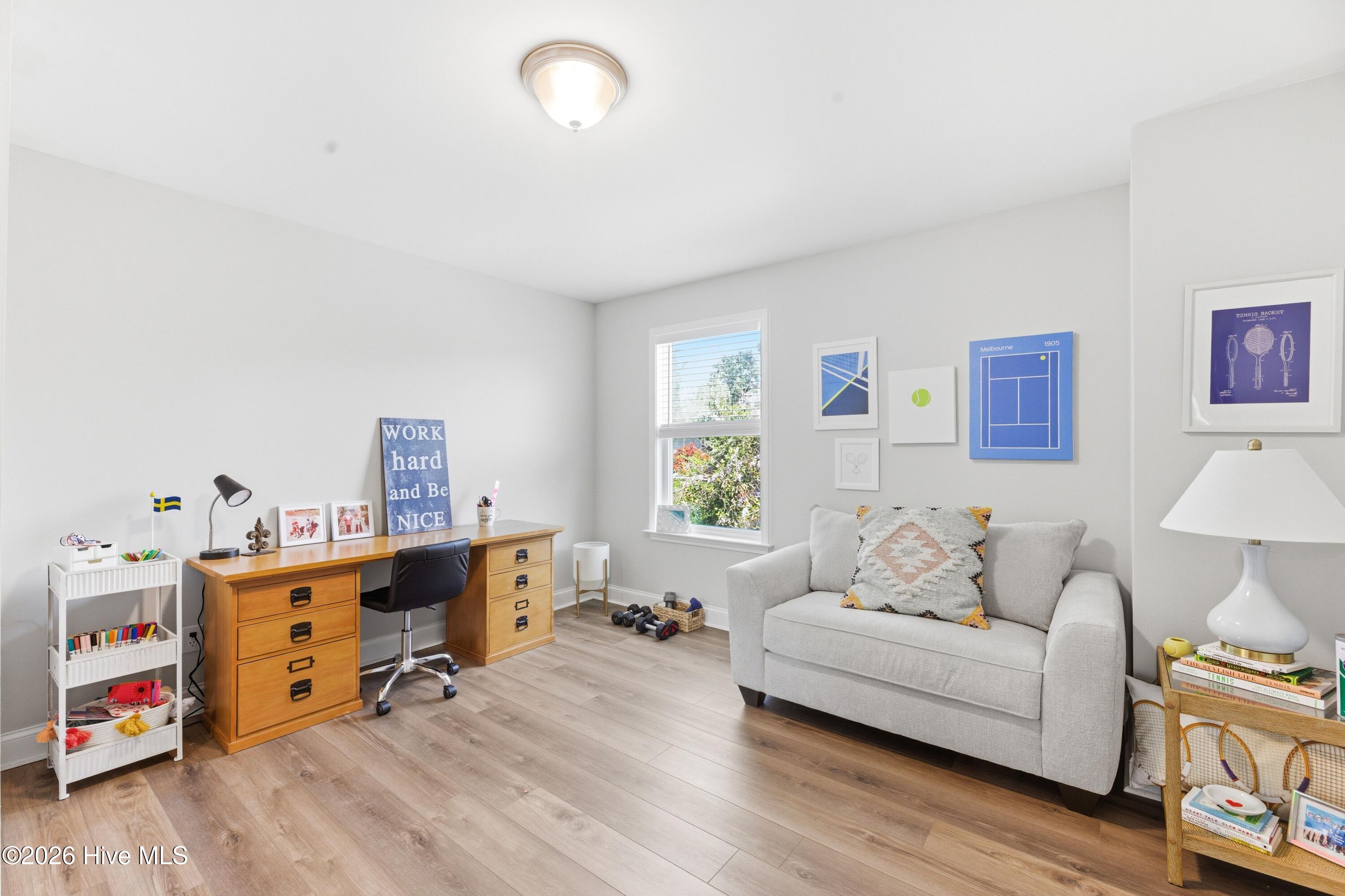 100564137 | Photo 29