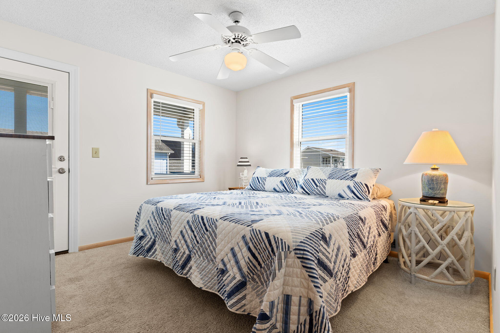 100560342 | Photo 31