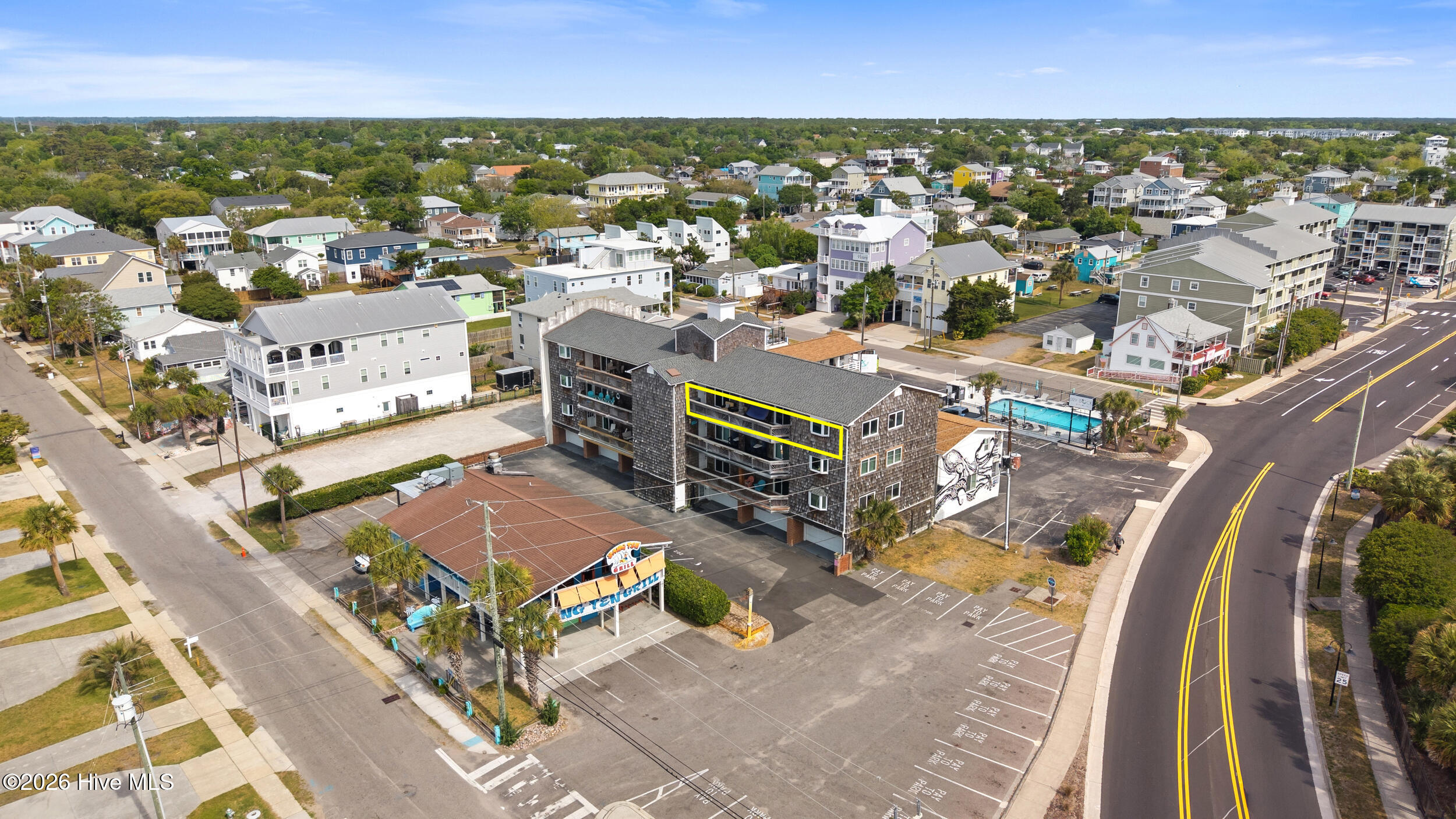 100569323 | Photo 34