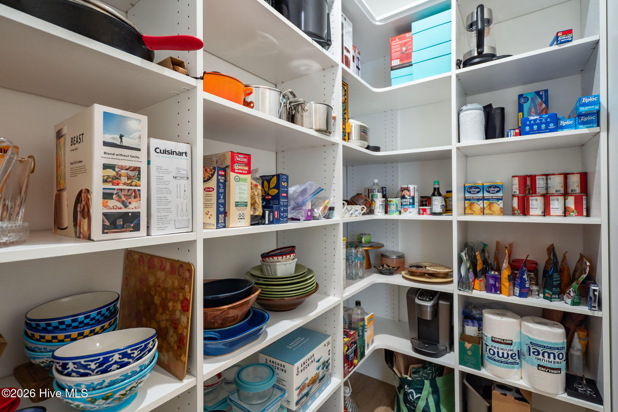 100566934 | Photo 21