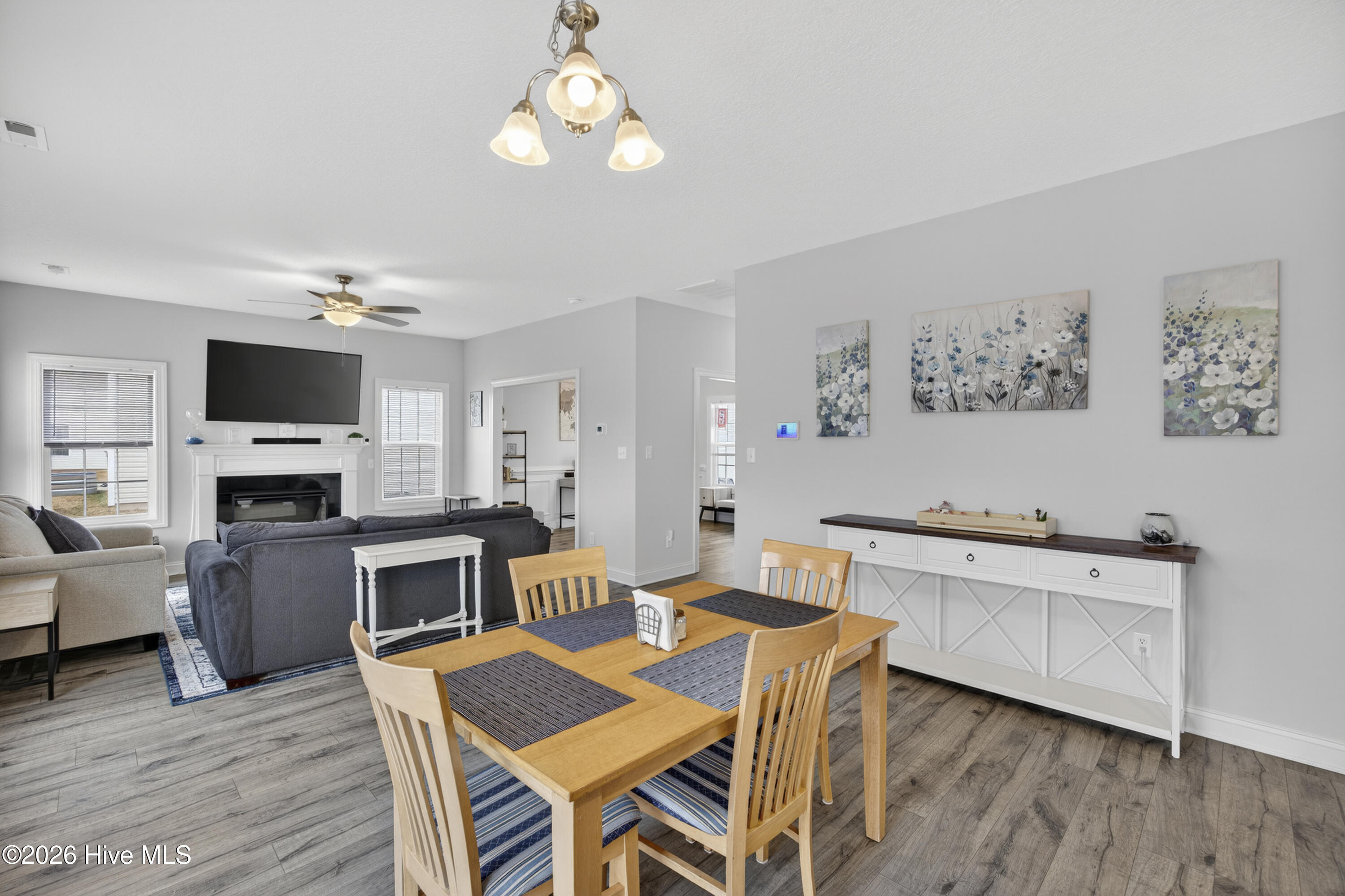 100558052 | Photo 16