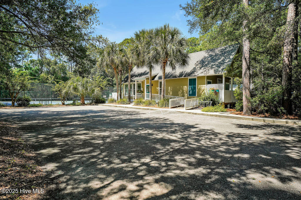 100504453 | Photo 54