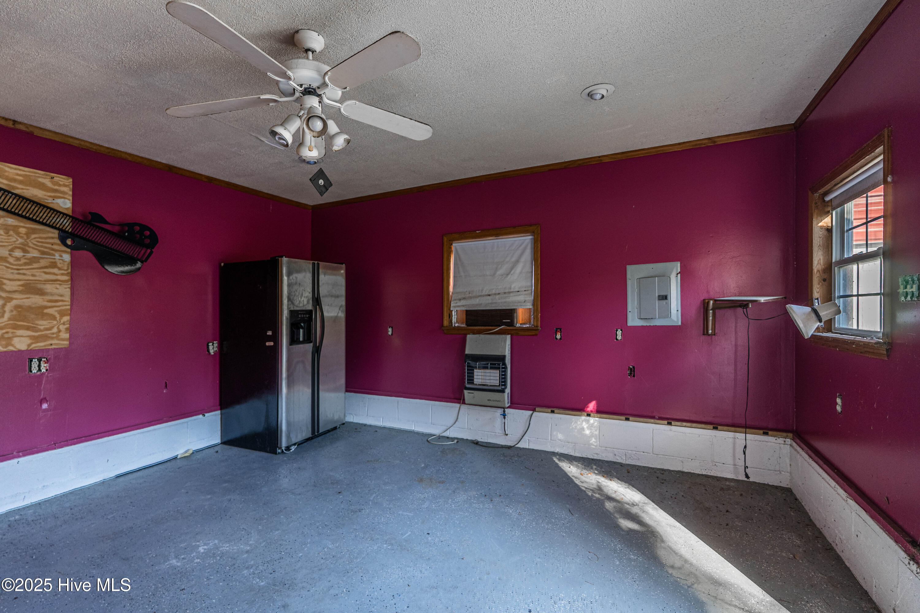 100536472 | Photo 58