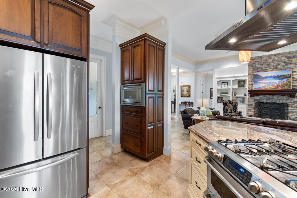 100558482 | Photo 39