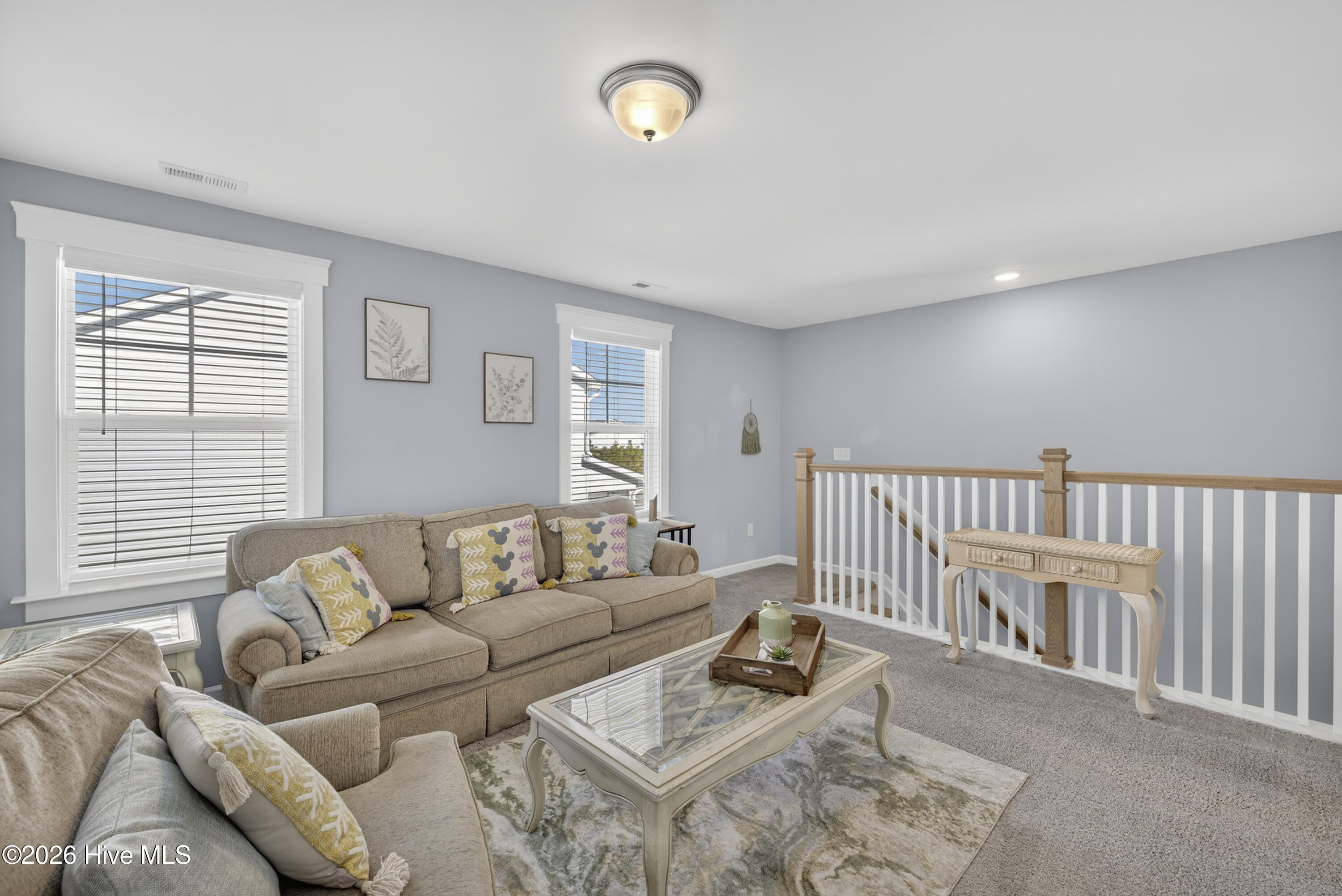 100548256 | Photo 30