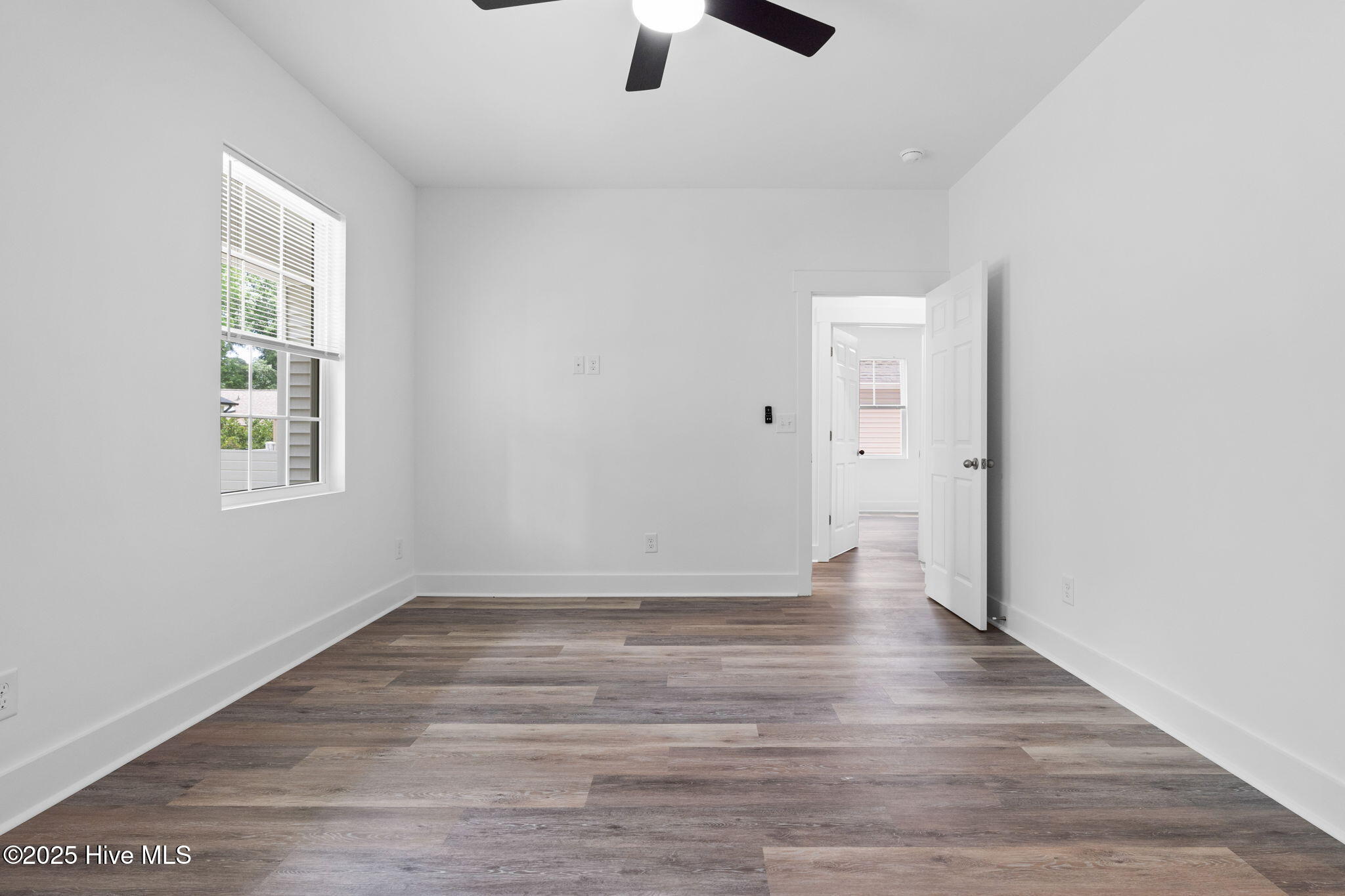 100539089 | Photo 15