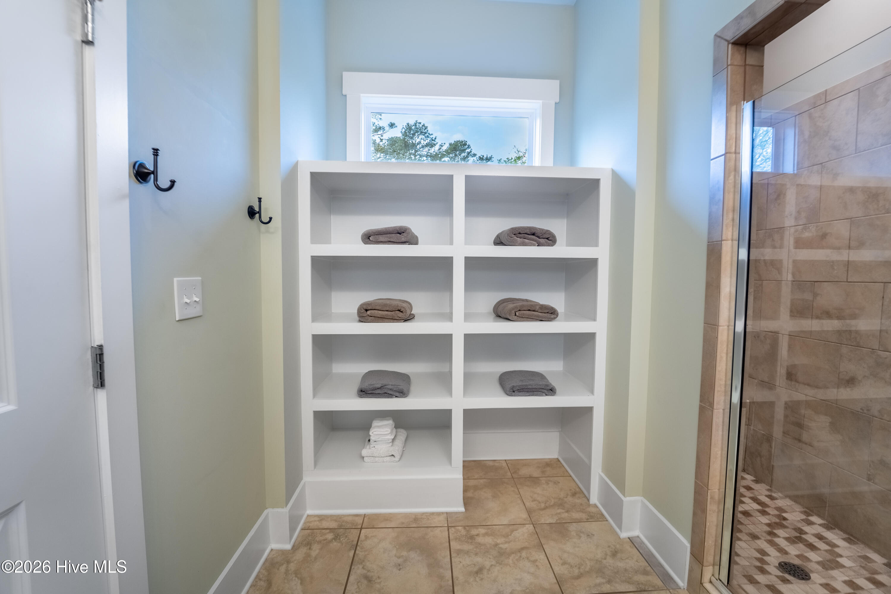 100564724 | Photo 13