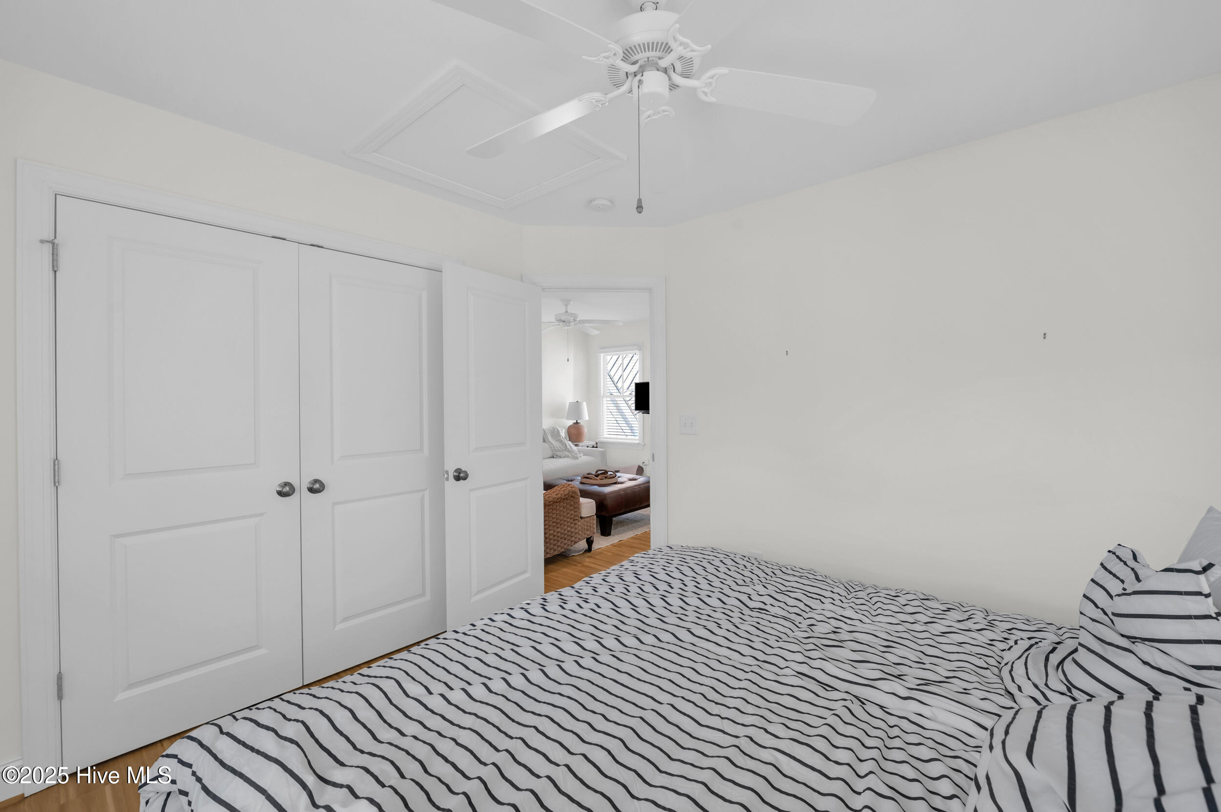 100532568 | Photo 42