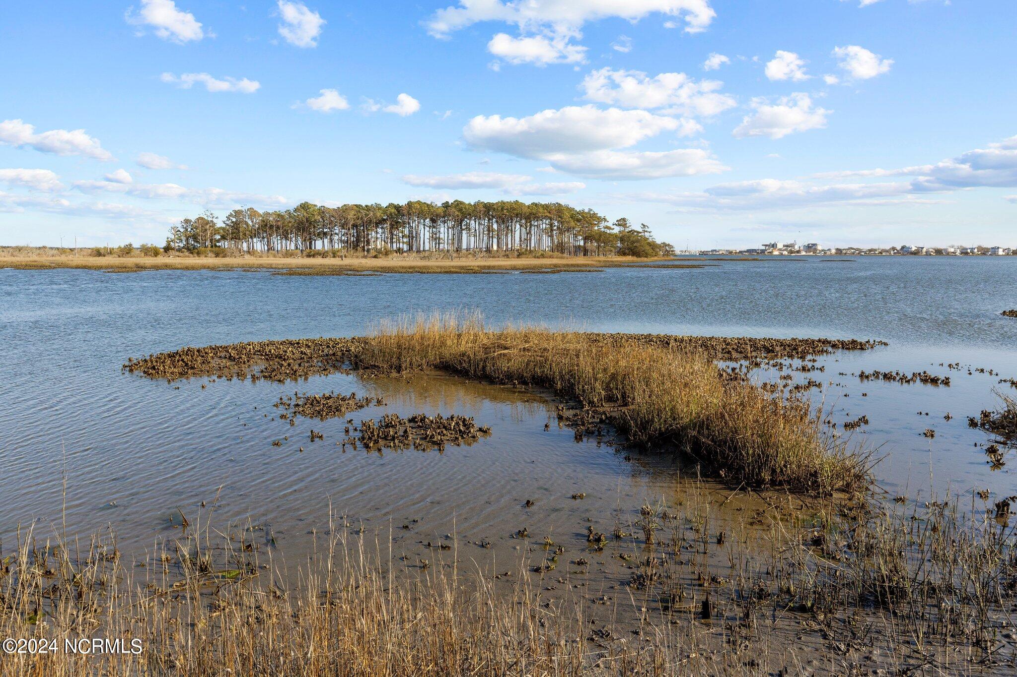 1304 Fathom Way,Morehead City