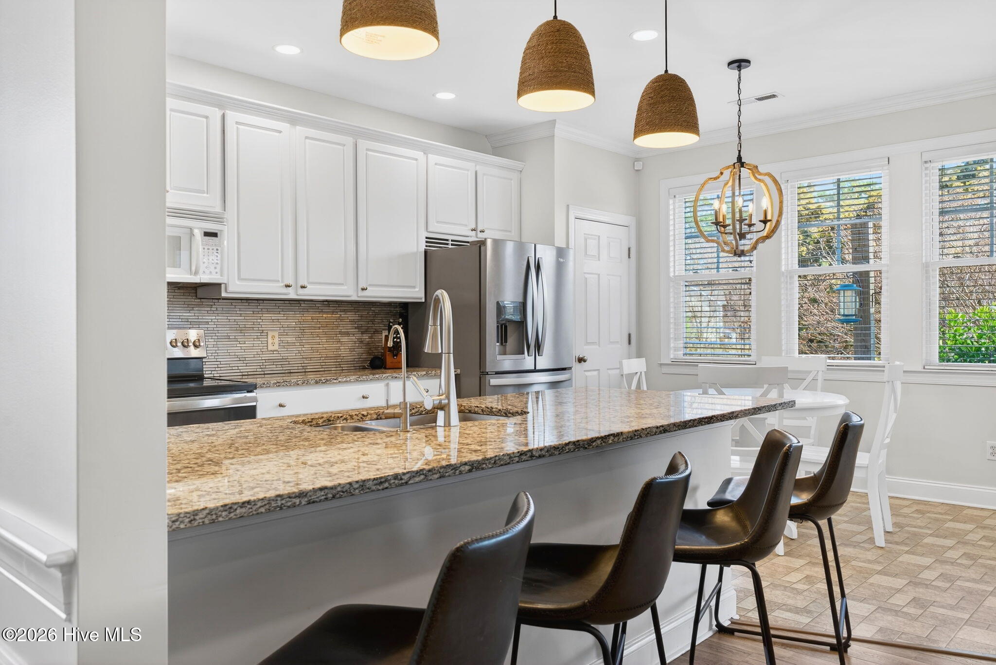 100558158 | Photo 22