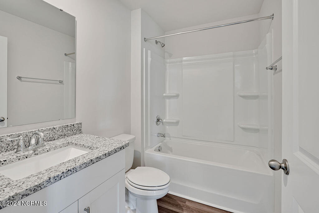 100543479 | Photo 17