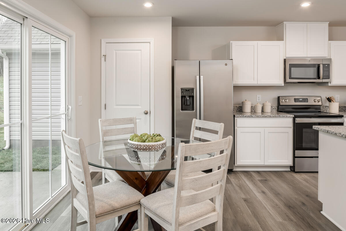 100555058 | Photo 14