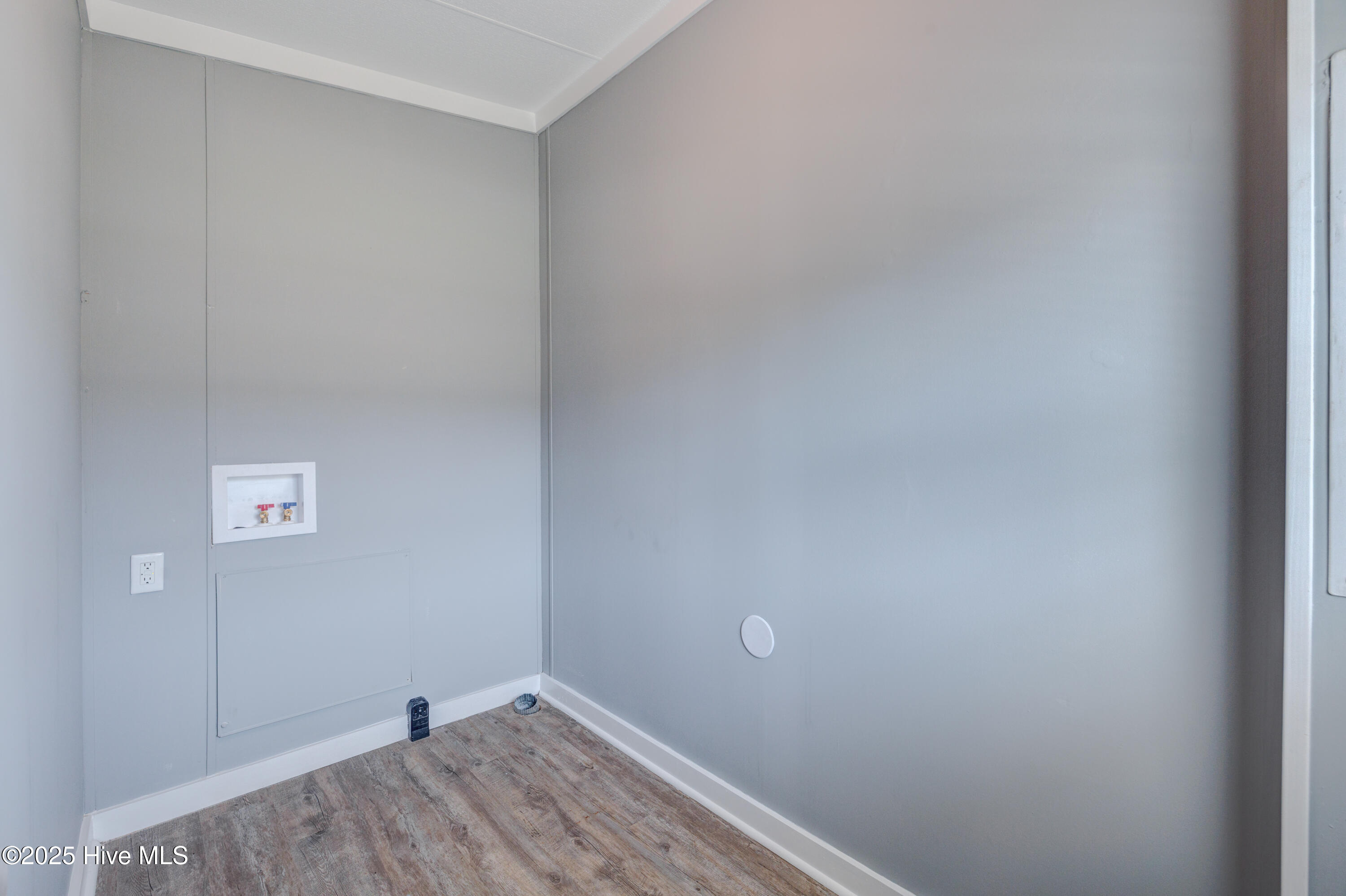 100516648 | Photo 22