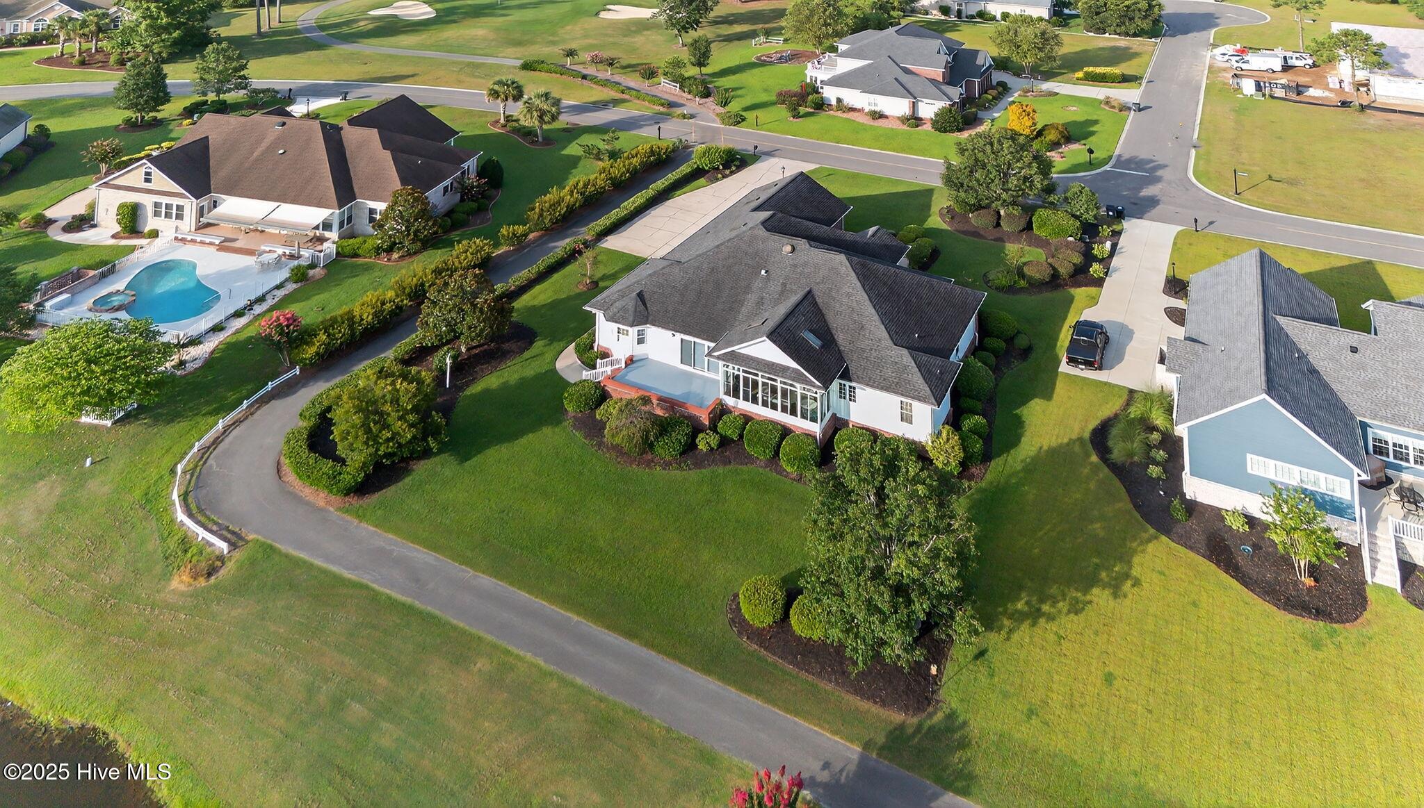 100522503 | Photo 38