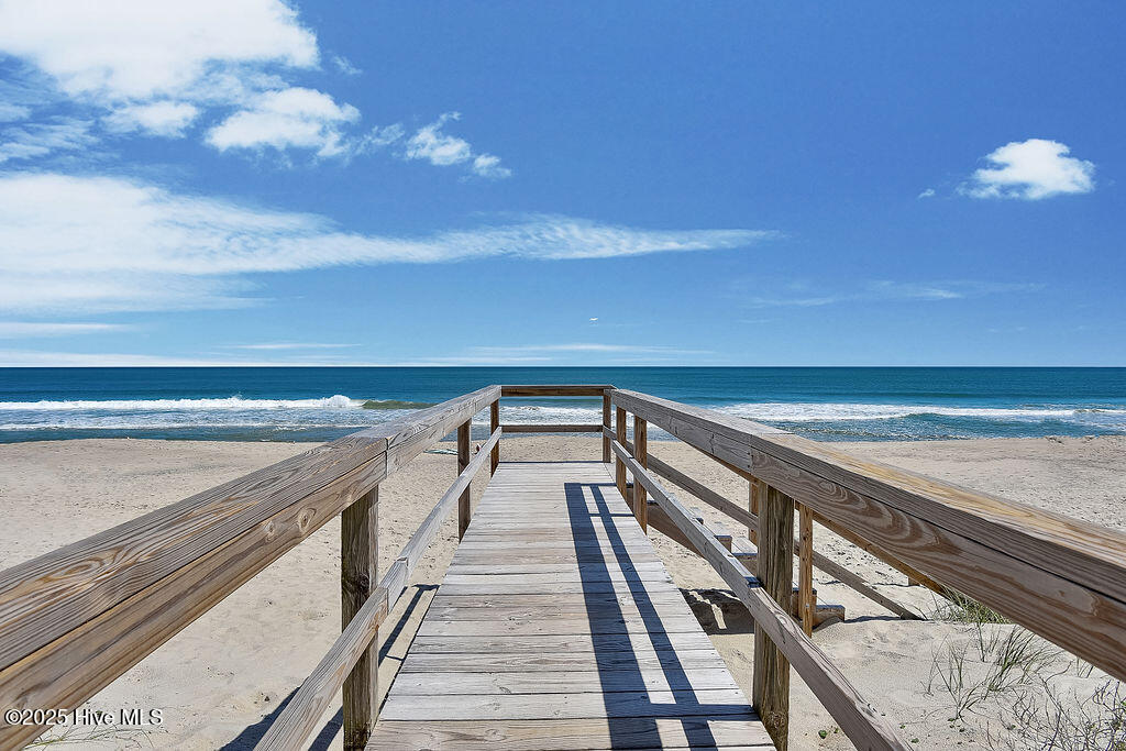 100556360 | Photo 81