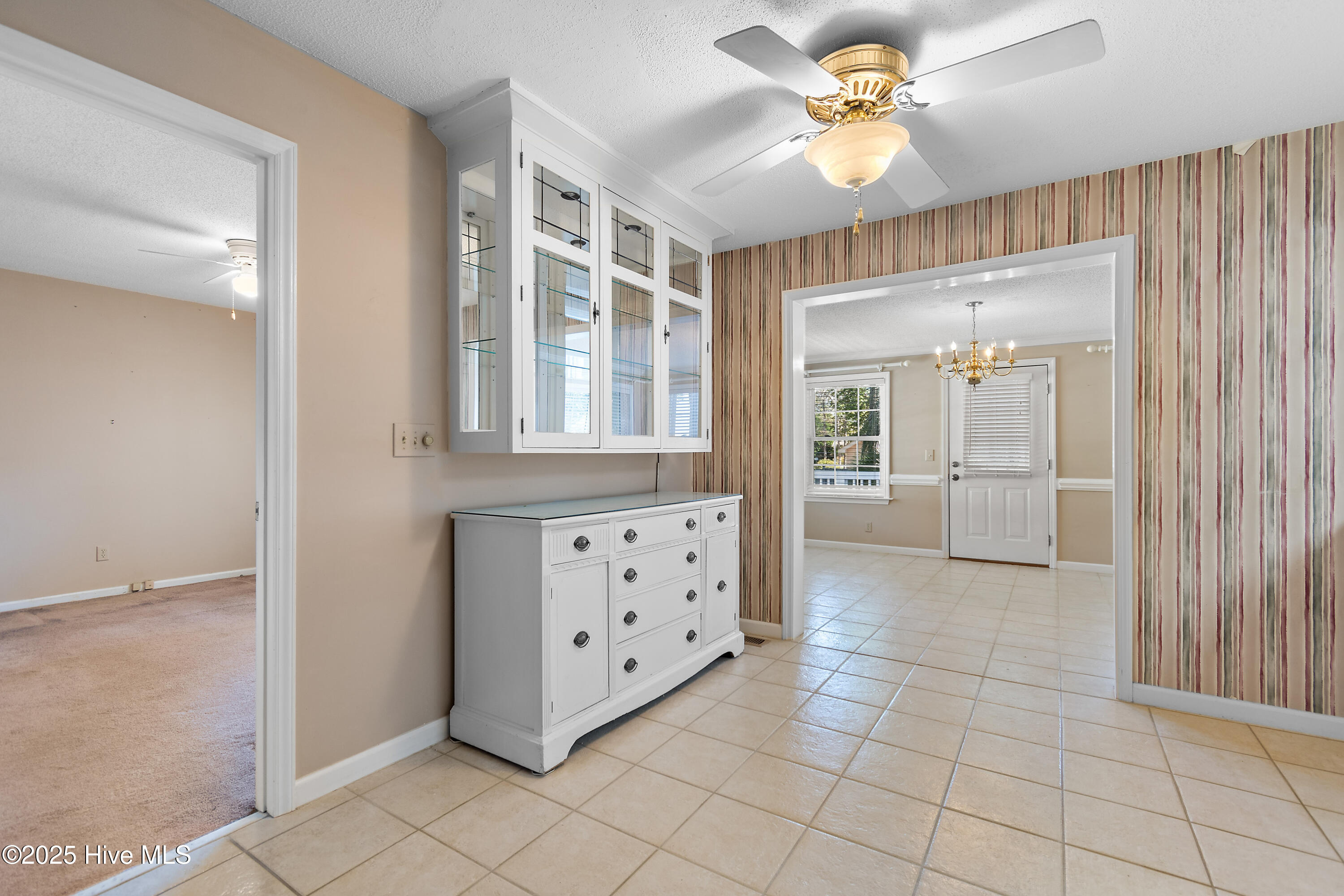 100537451 | Photo 12