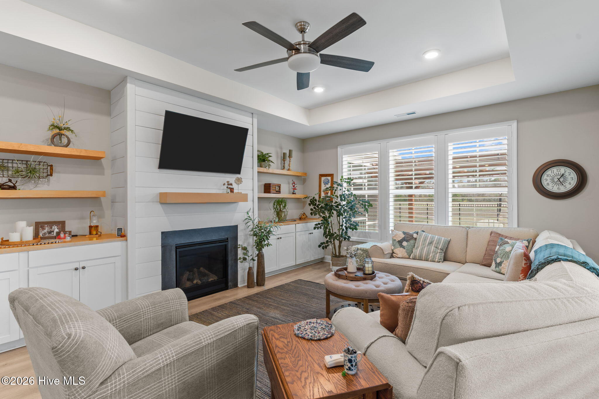 100559124 | Photo 21