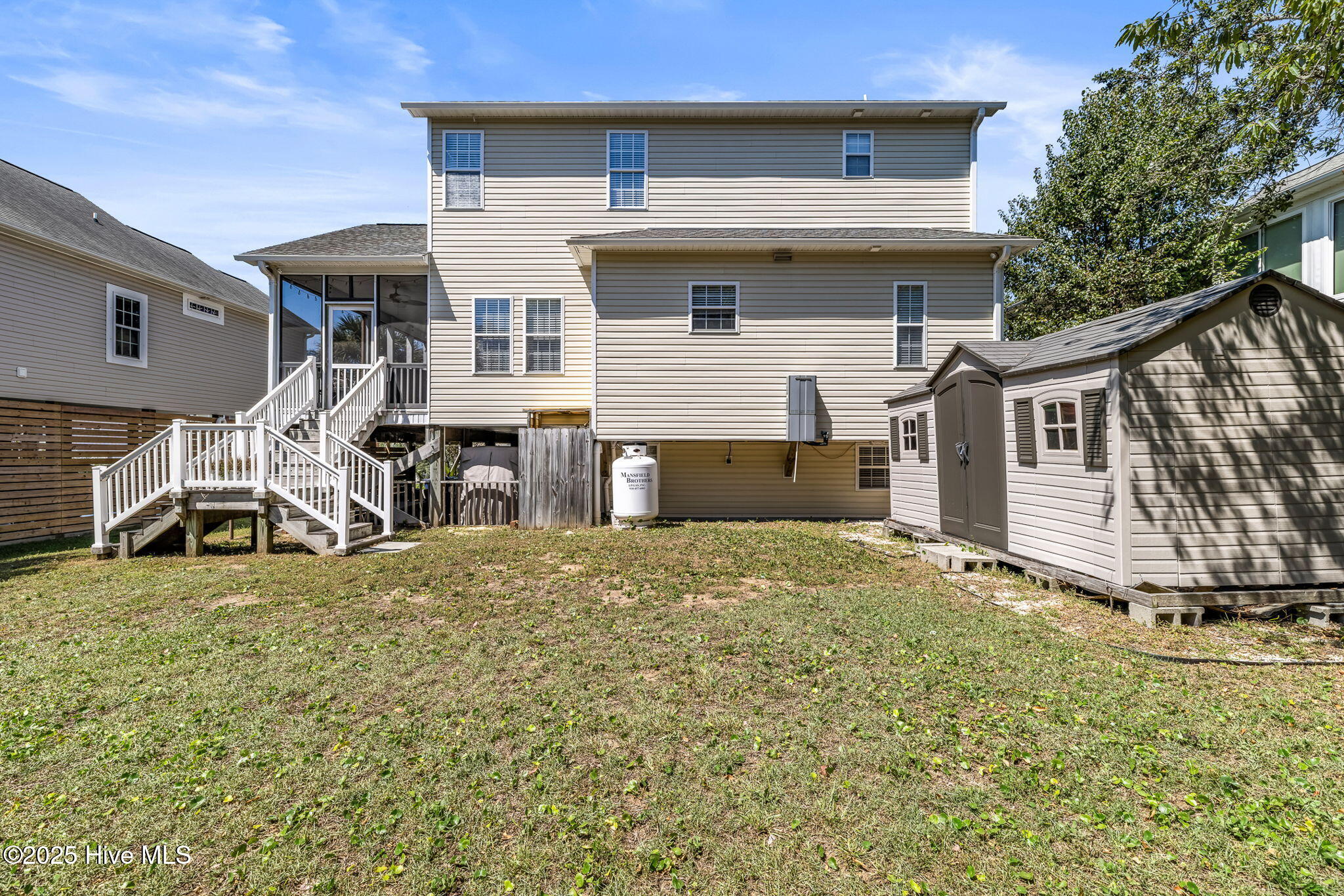 106 SE 44th Street, Oak Island, NC, 28465