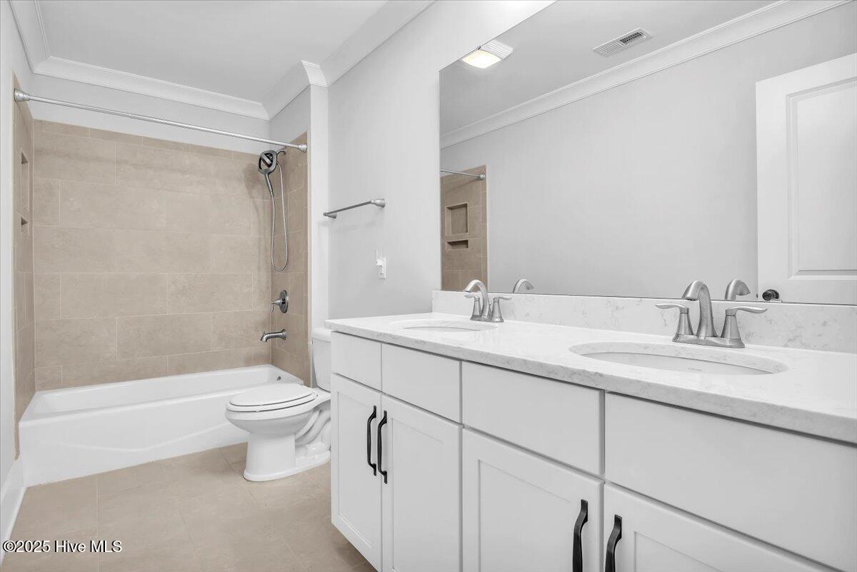 100523445 | Photo 50