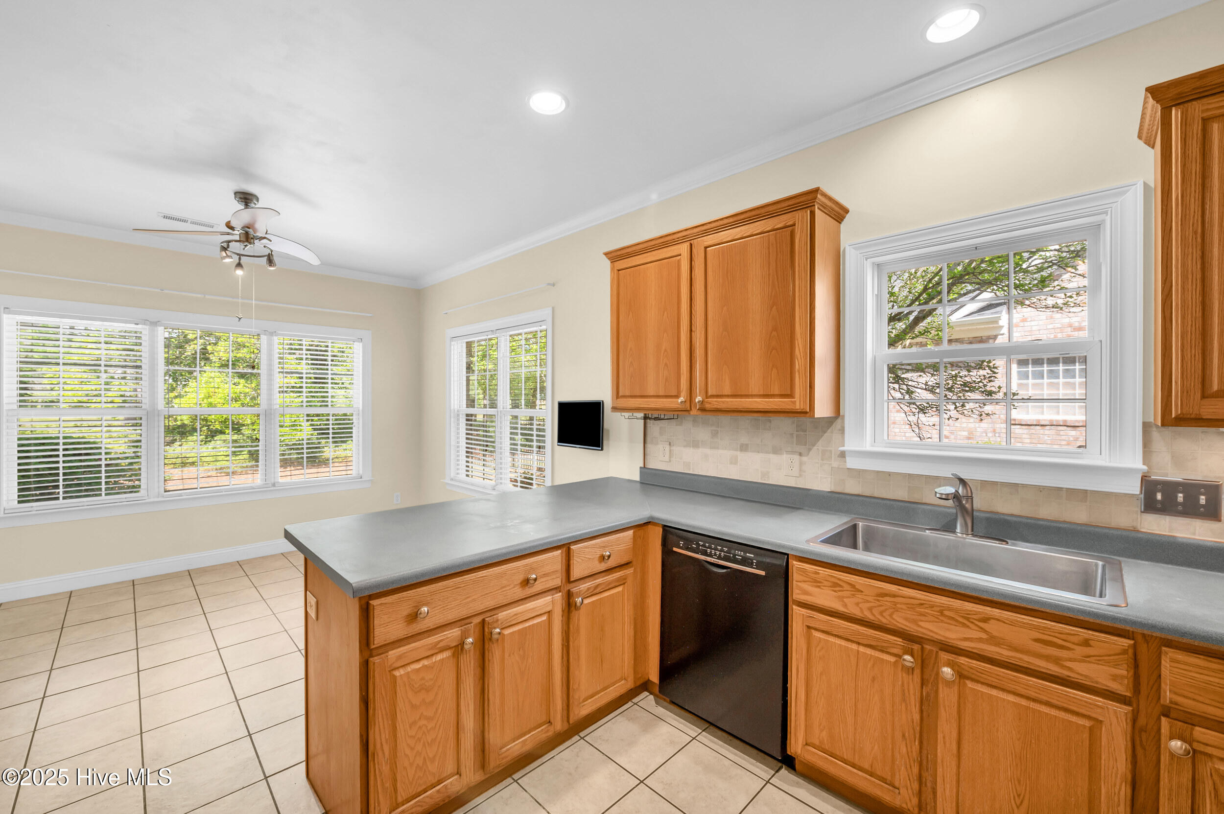325 Windchime Drive, Wilmington, NC 28412 – photo 15: 325windchime_00014