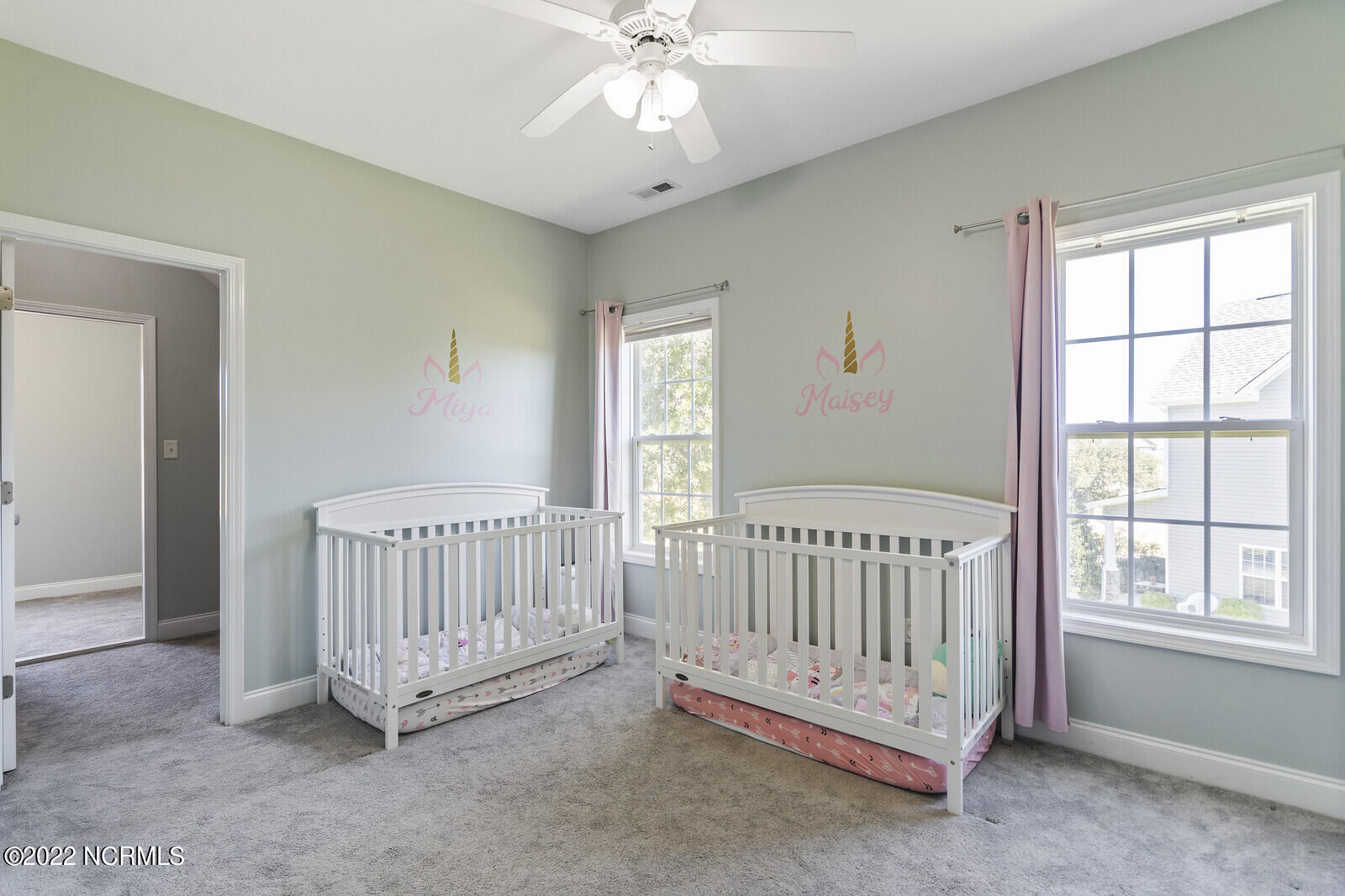 100556304 | Photo 44