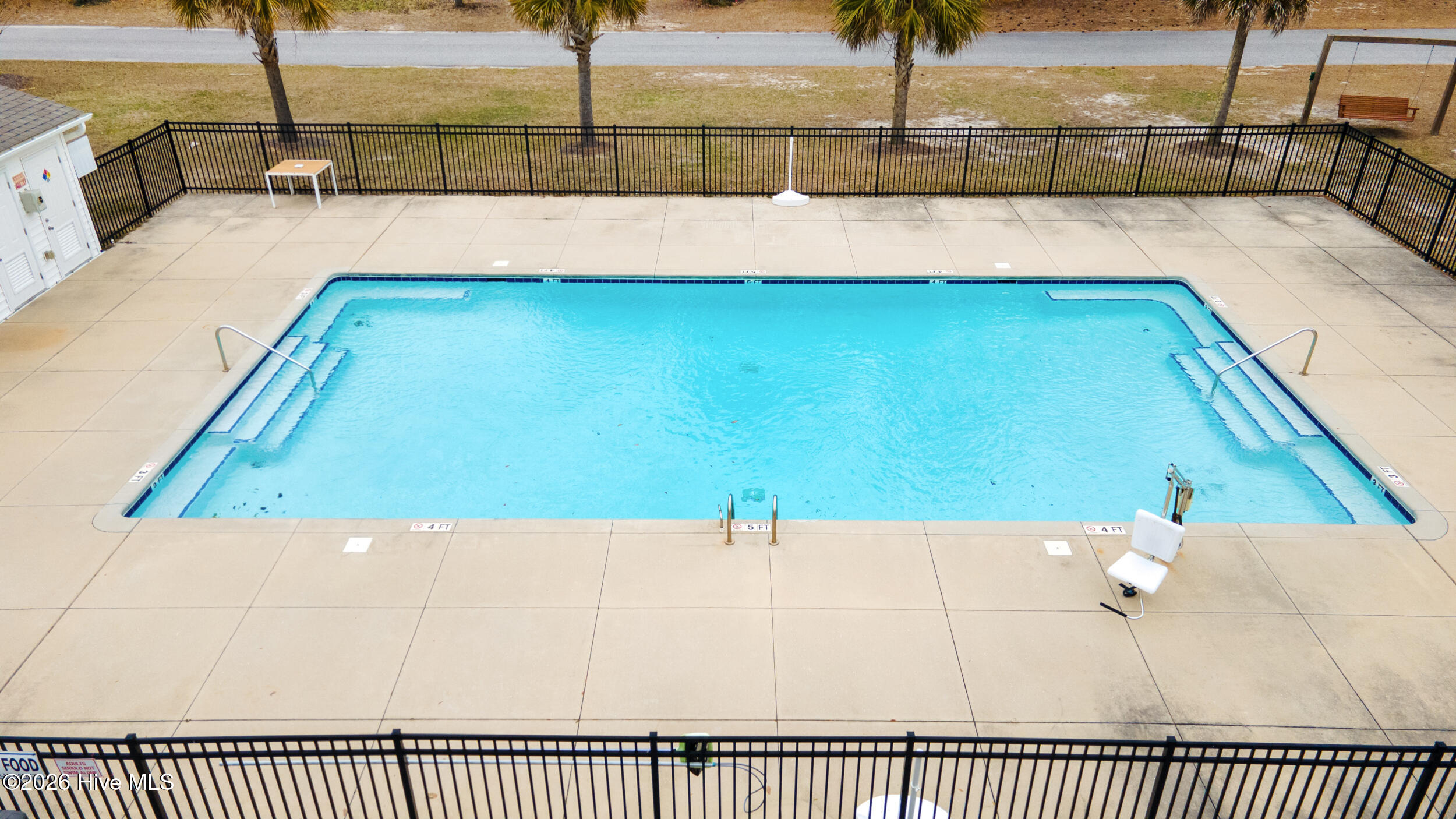 100557090 | Photo 29