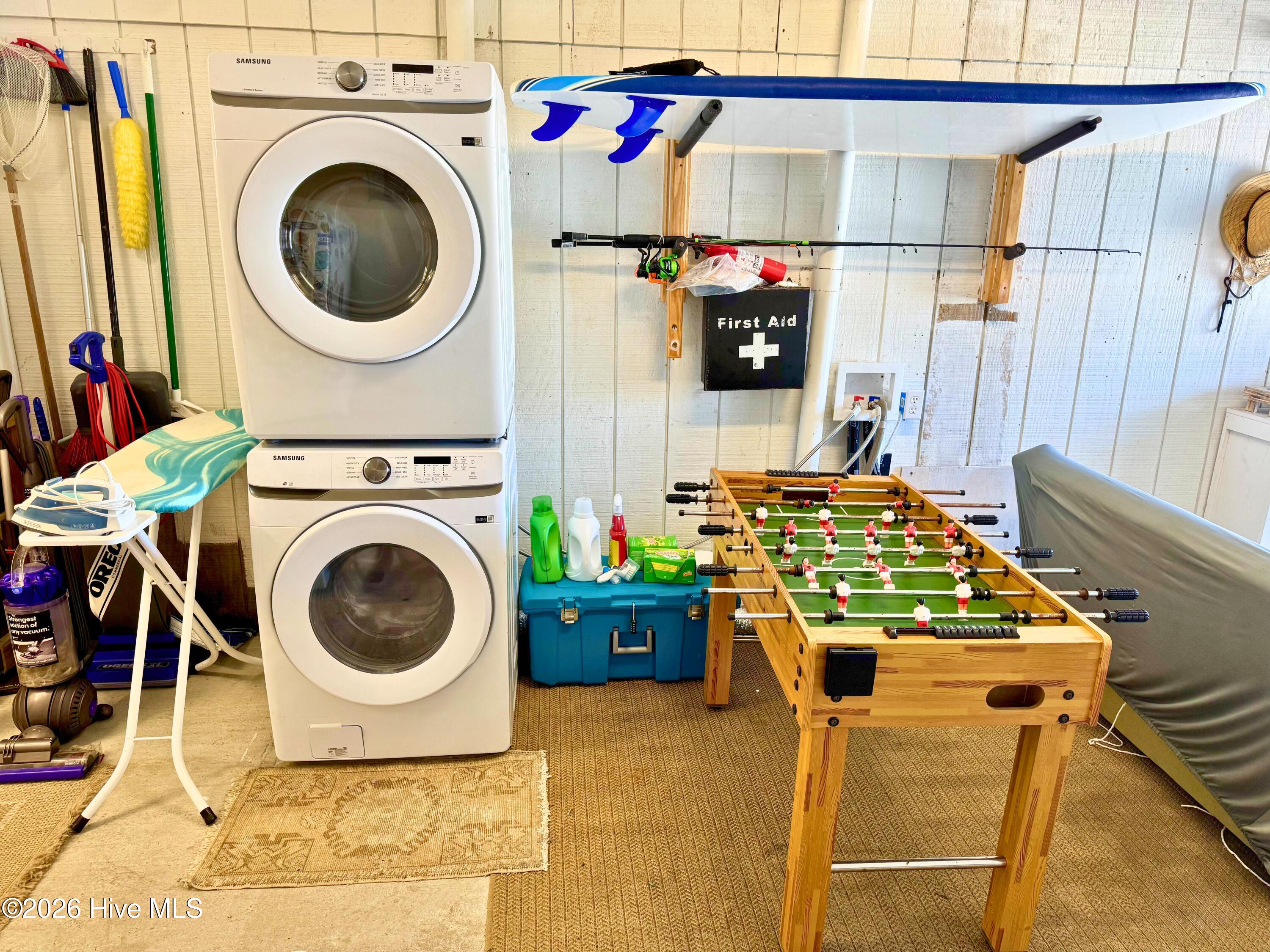 100560357 | Photo 73