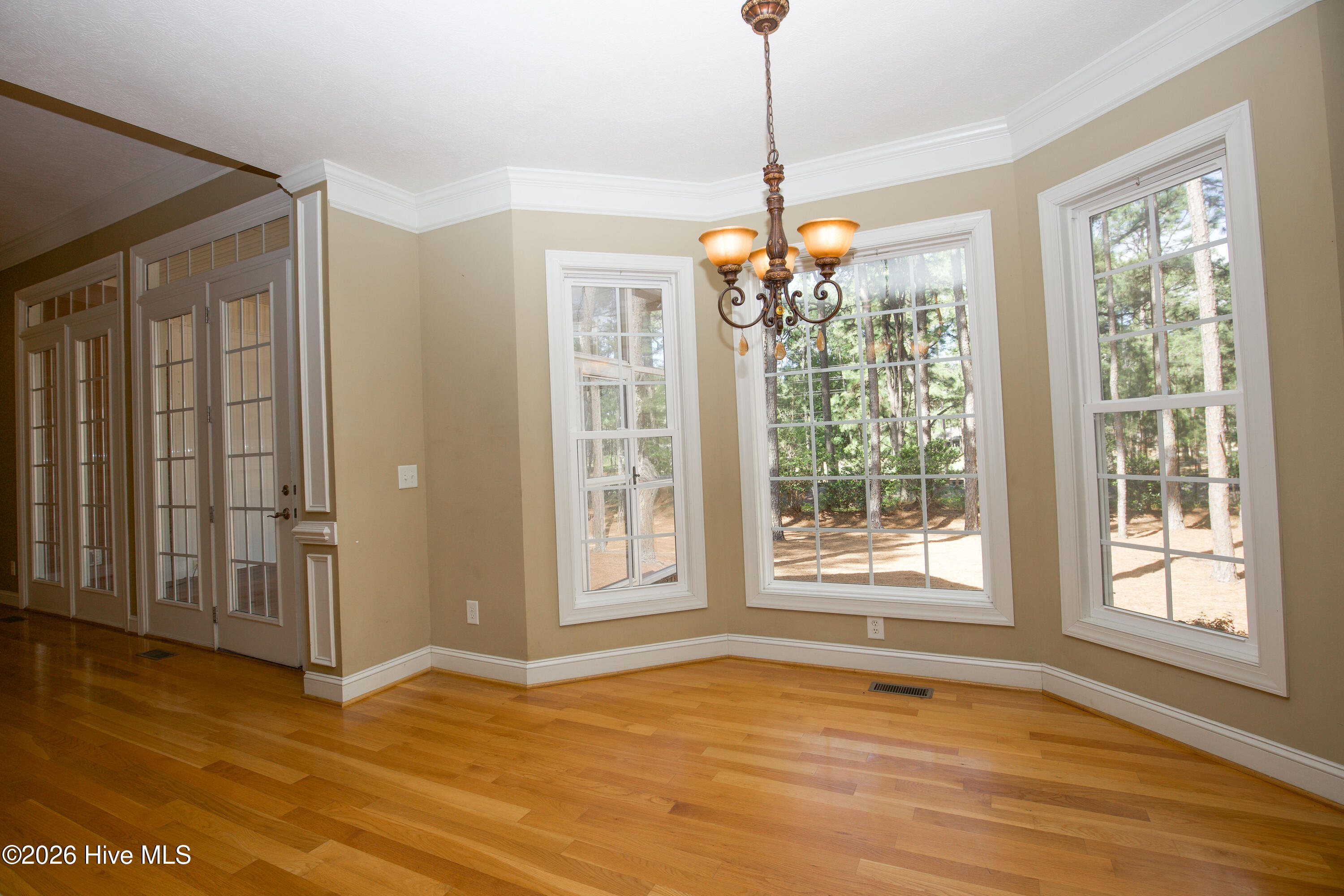 16 Montrose Ct-42