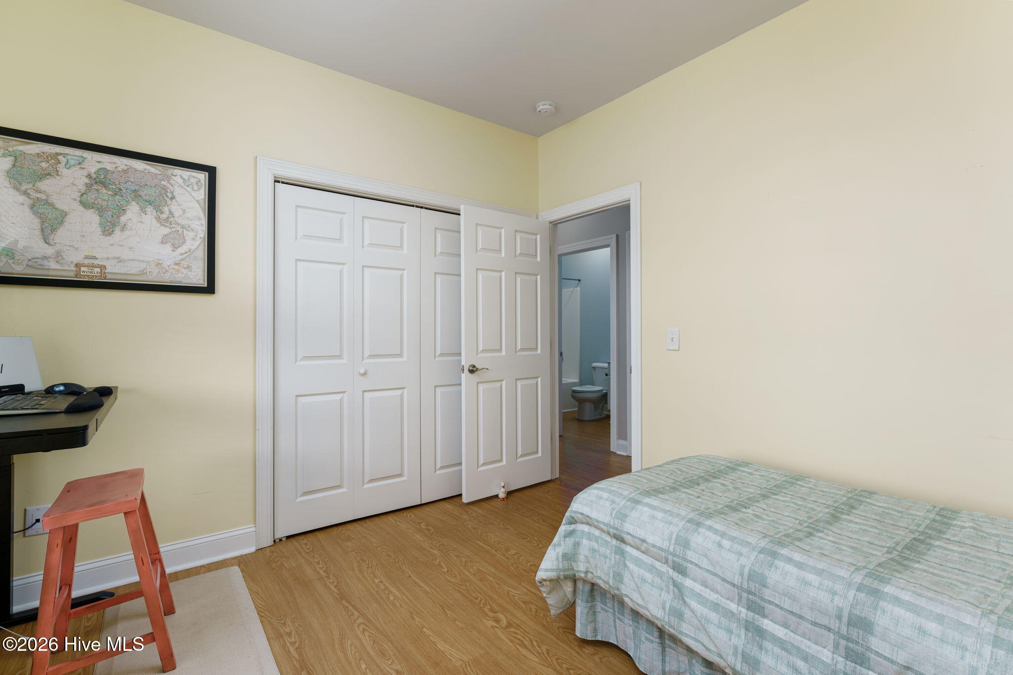 100564591 | Photo 24