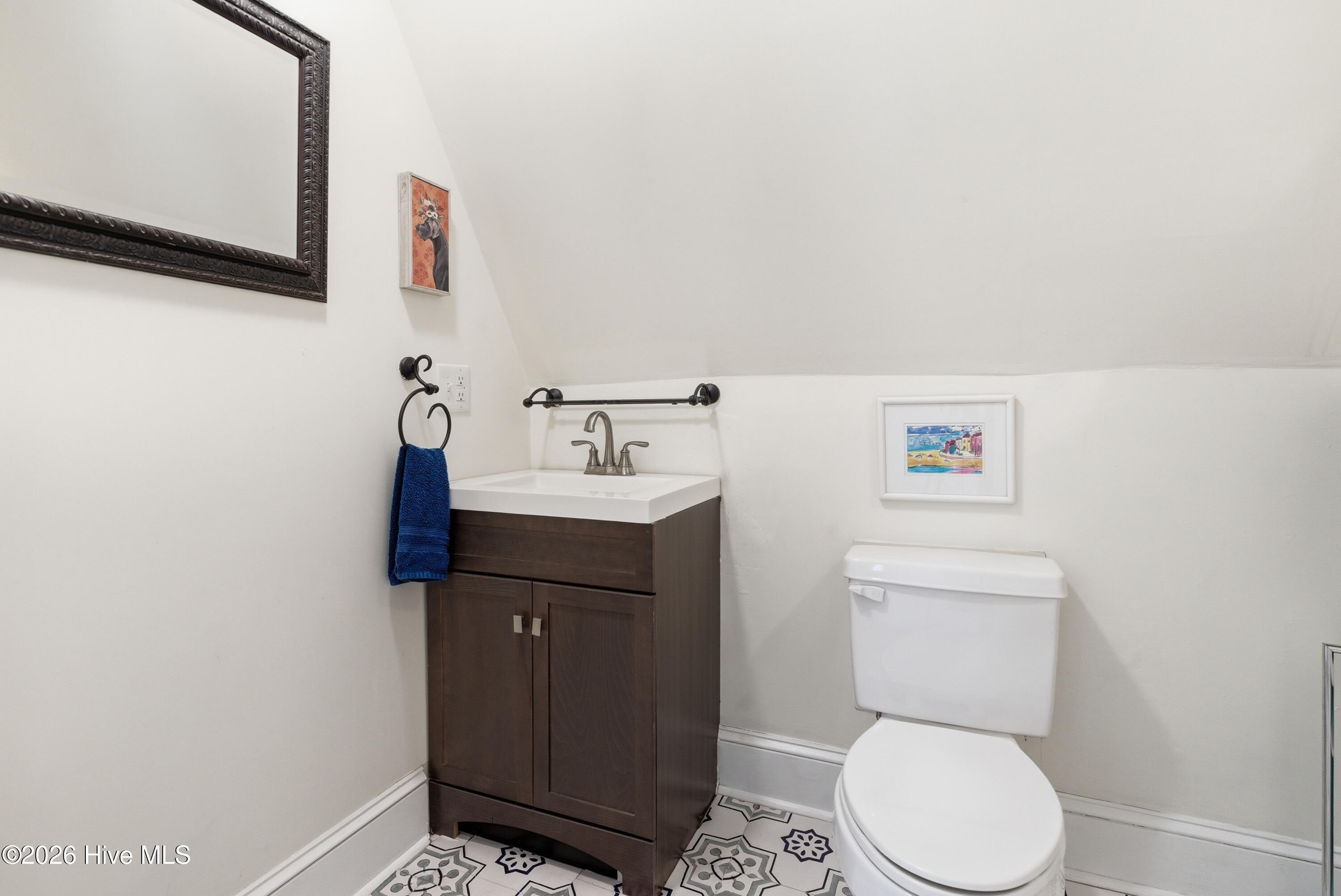 100567578 | Photo 35