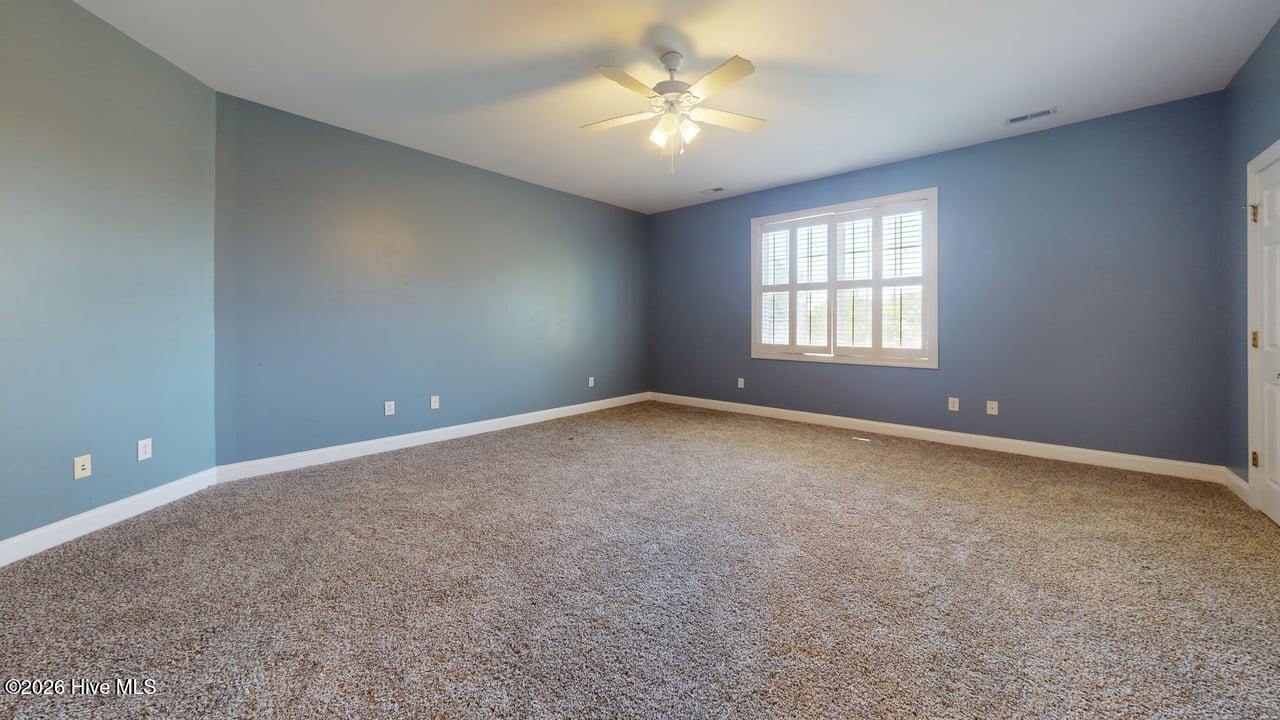 100568487 | Photo 29