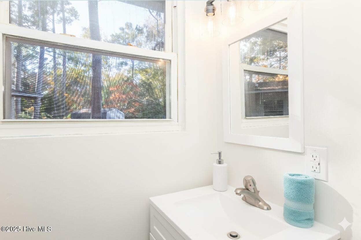 100541457 | Photo 13