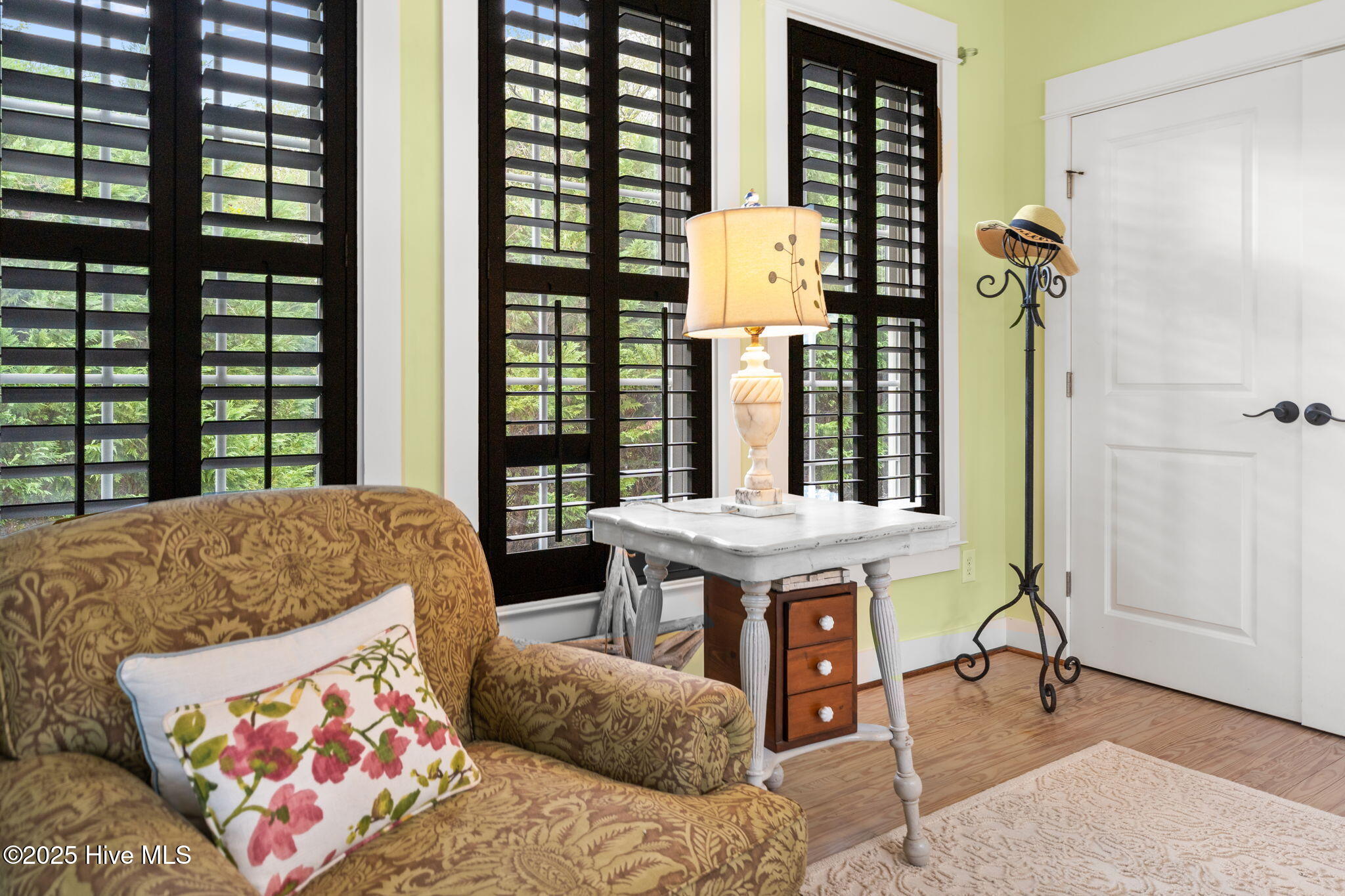 100534580 | Photo 35