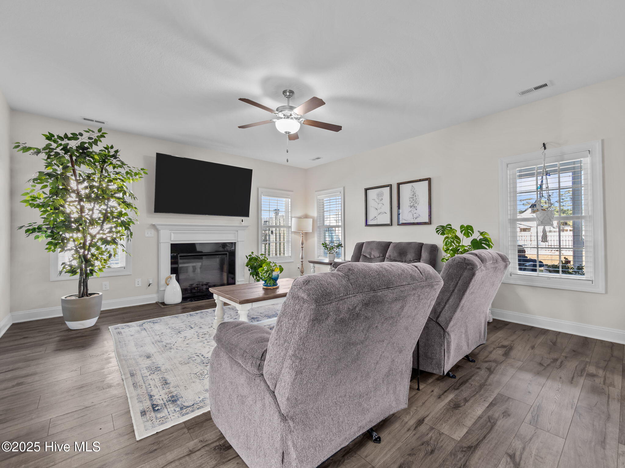 100539073 | Photo 17