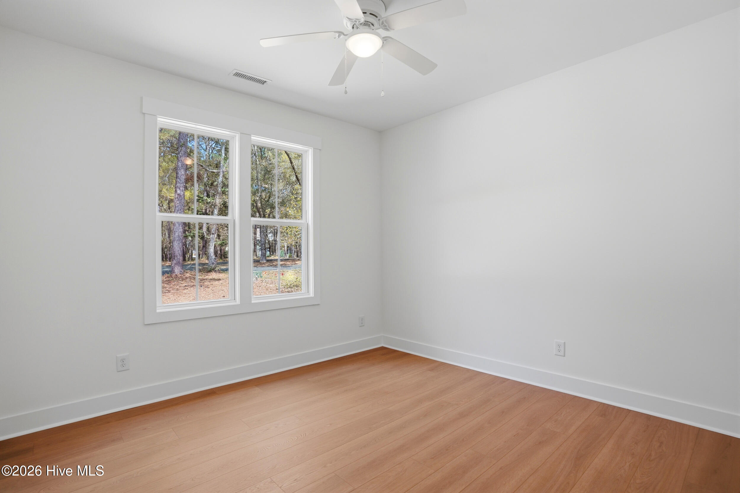 100556928 | Photo 32