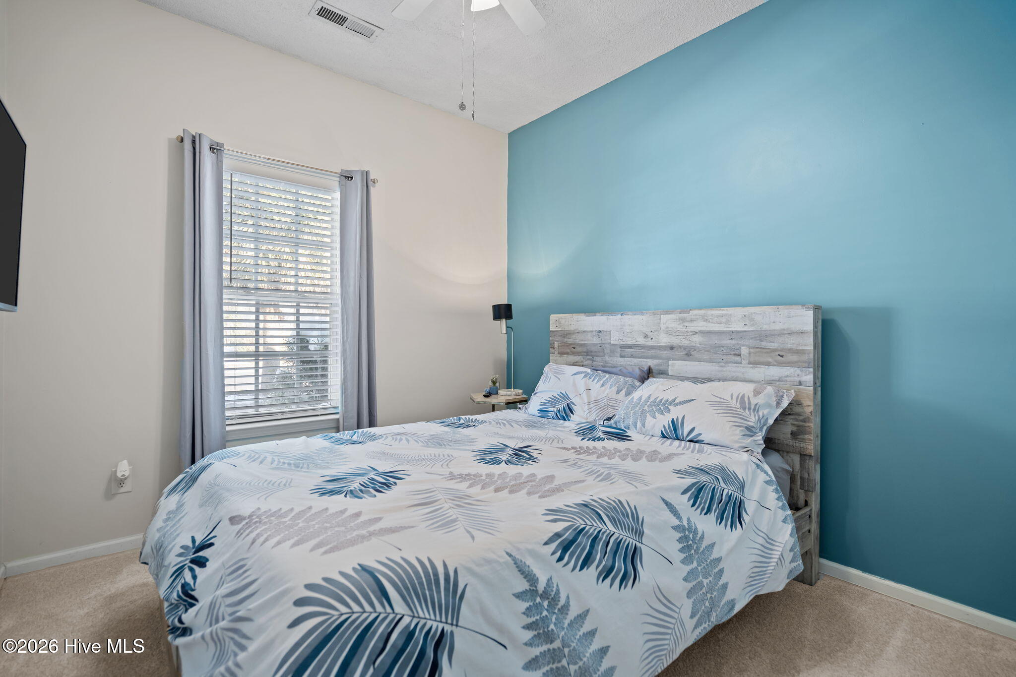 100552857 | Photo 27