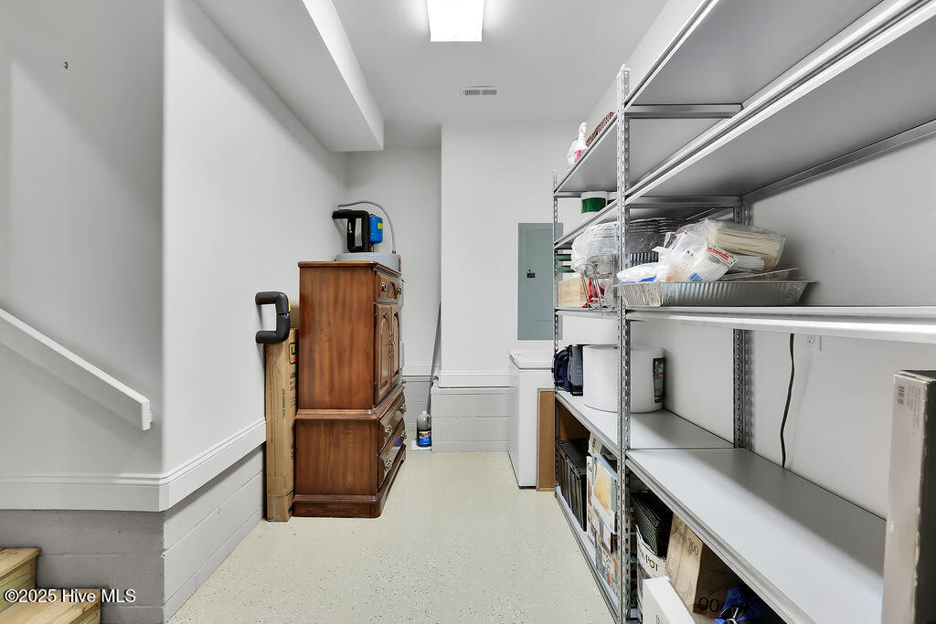 100545215 | Photo 31