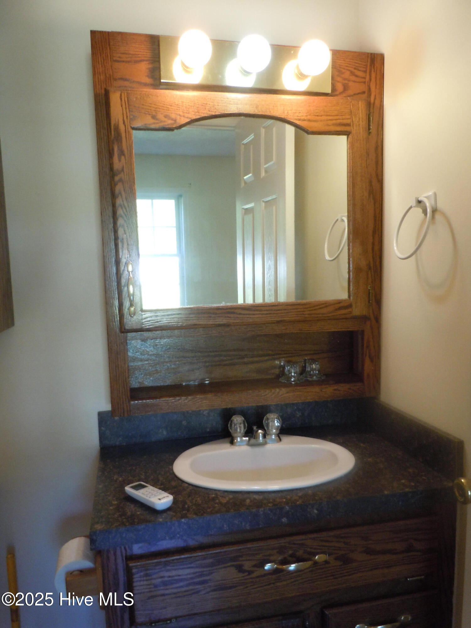 100528671 | Photo 36